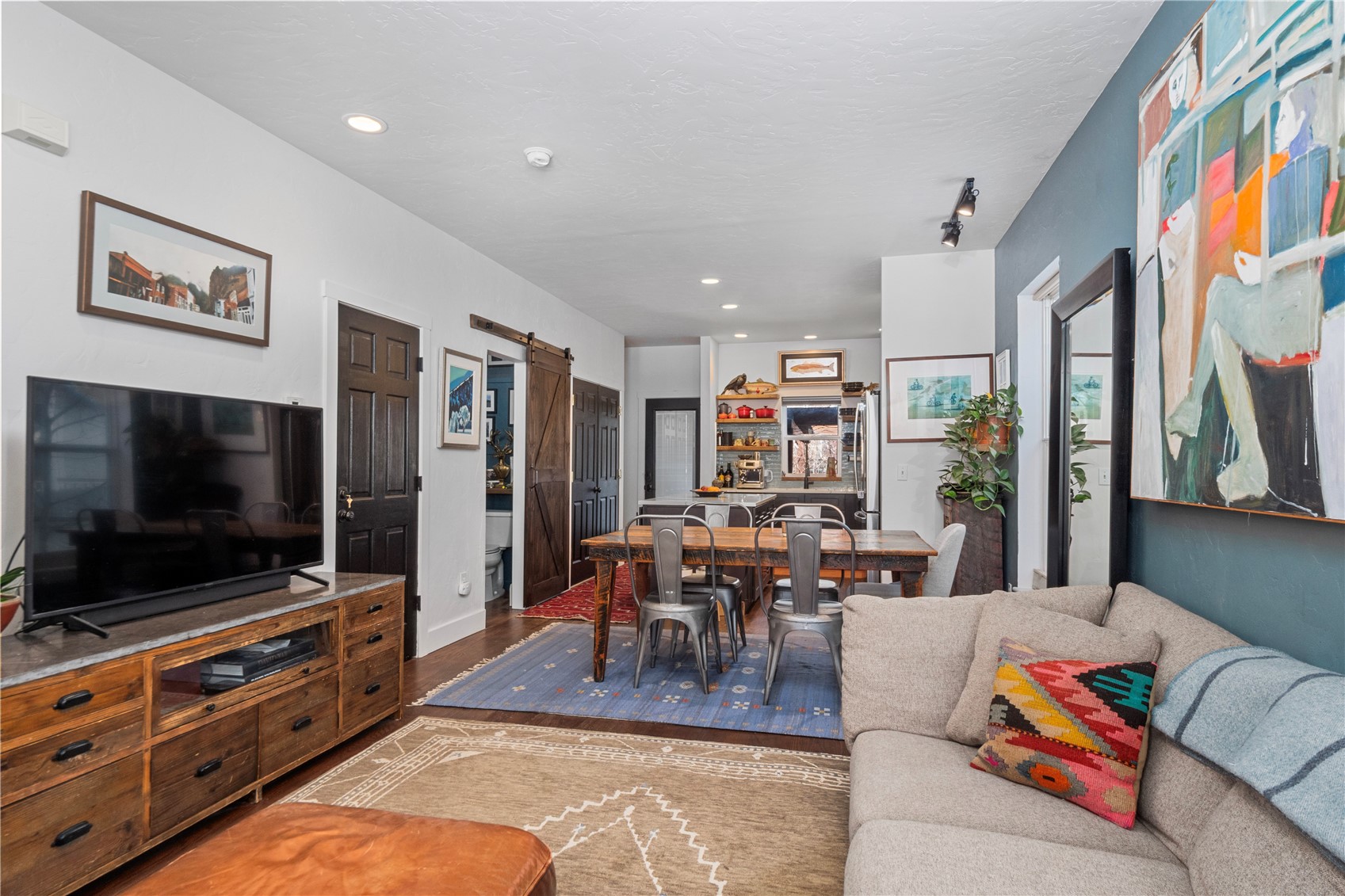 68 Midnight Sun ROAD