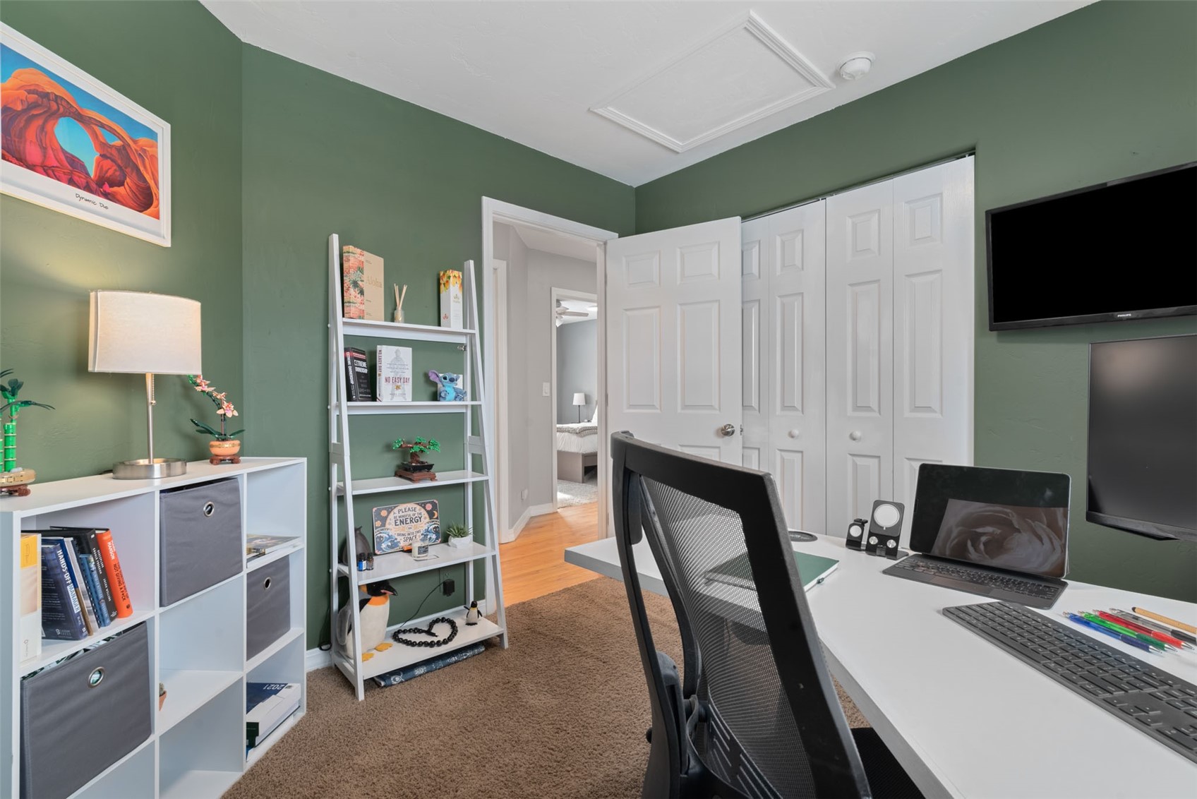 158 Oak Ridge CIRCLE