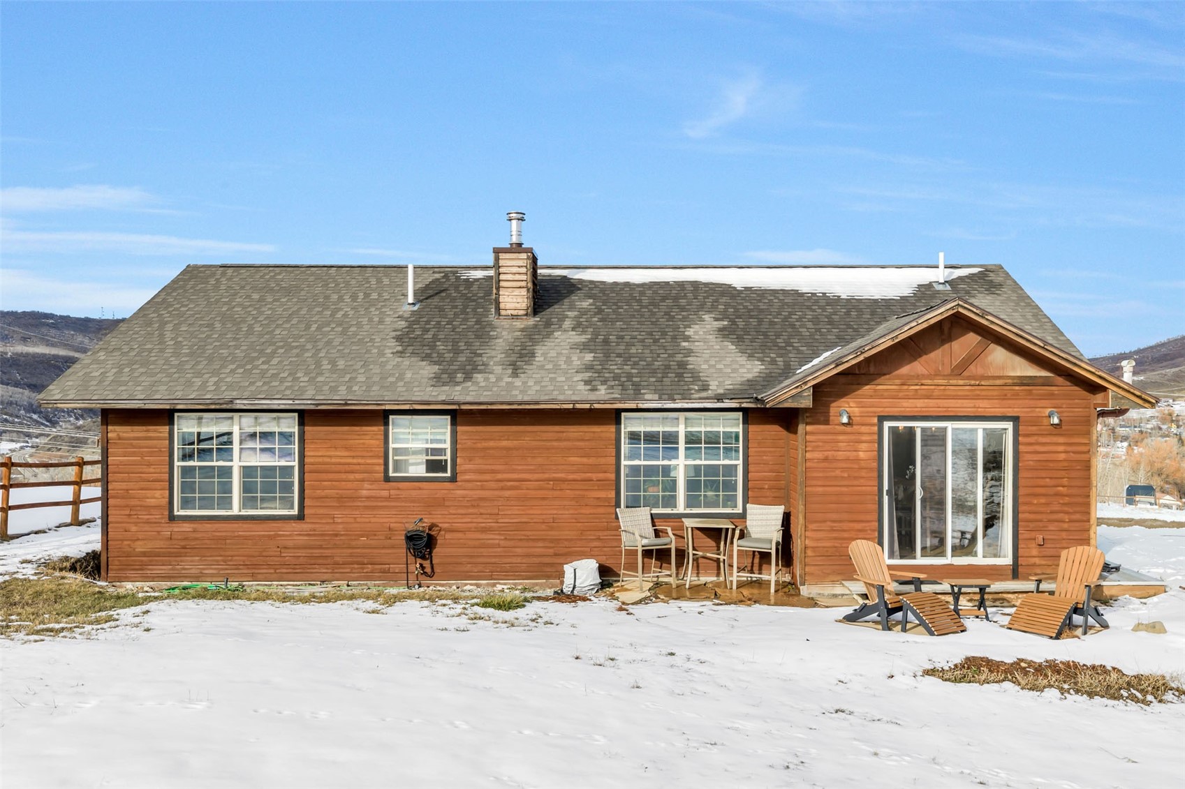 158 Oak Ridge CIRCLE