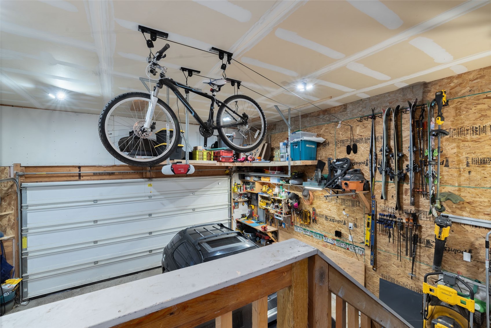 158 Oak Ridge CIRCLE