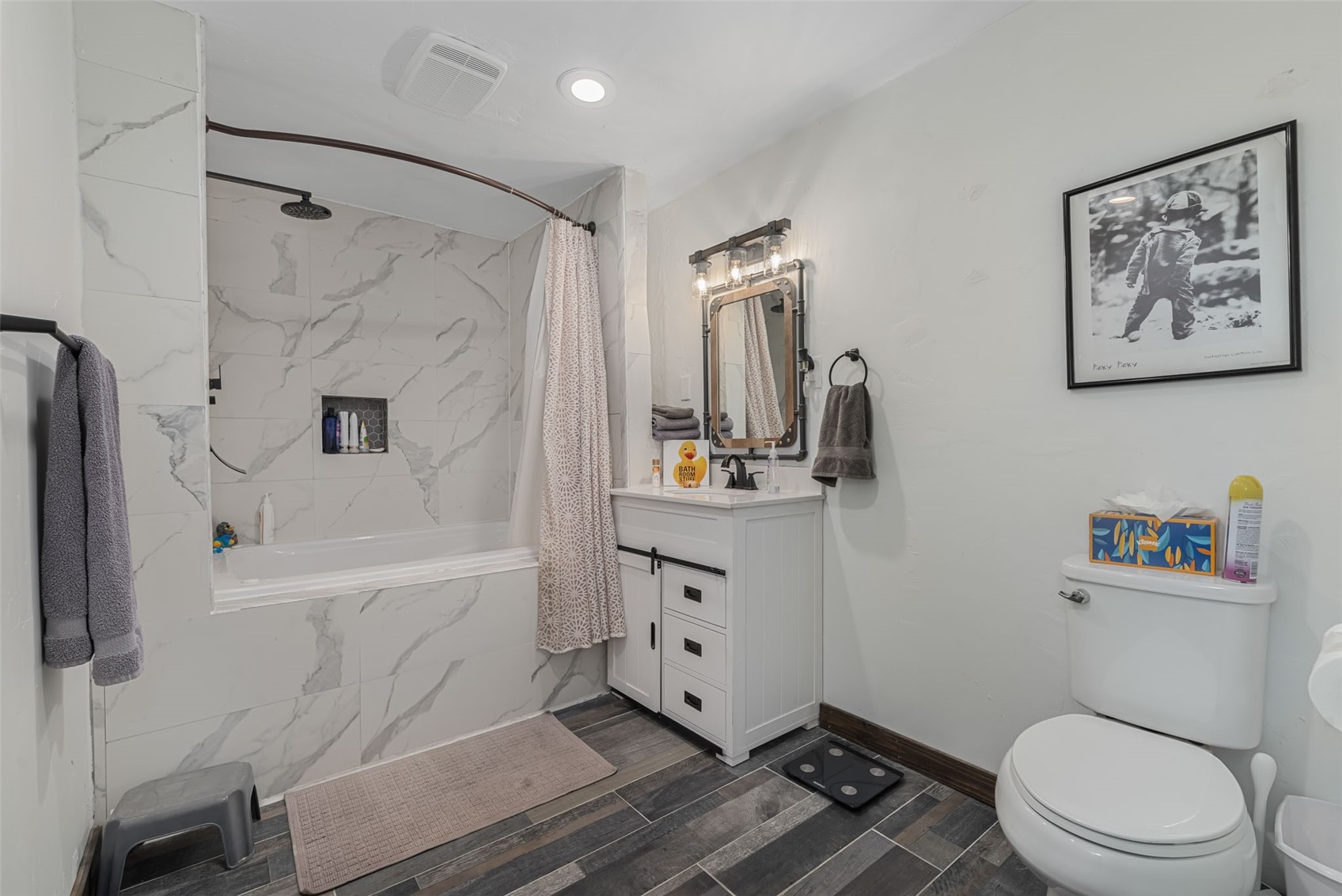 158 Oak Ridge CIRCLE