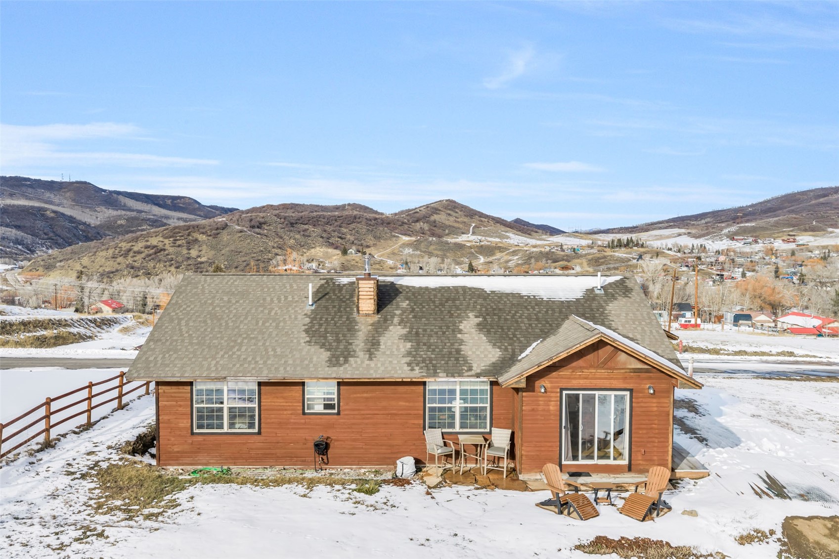 158 Oak Ridge CIRCLE