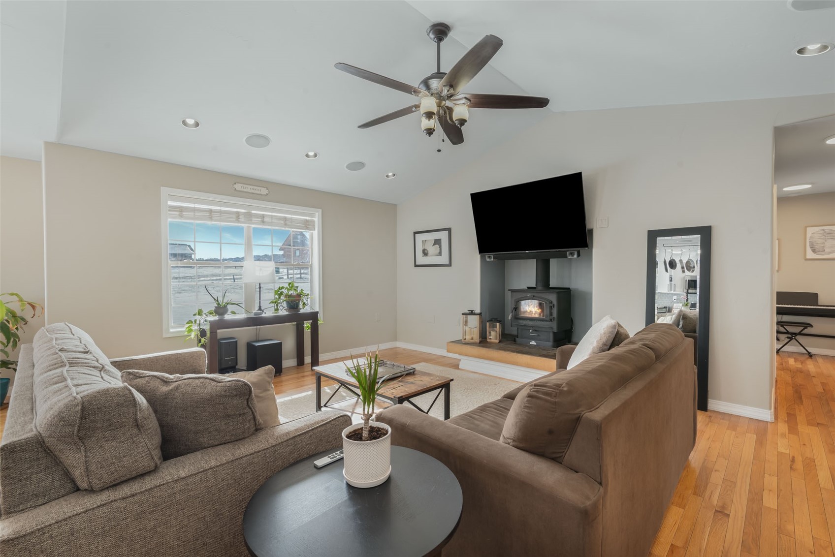 158 Oak Ridge CIRCLE