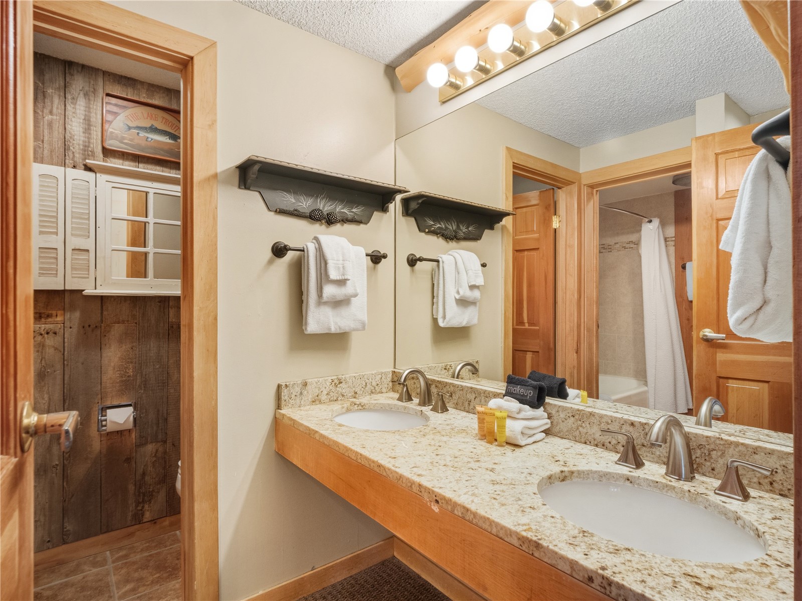 535 S Park AVENUE 214