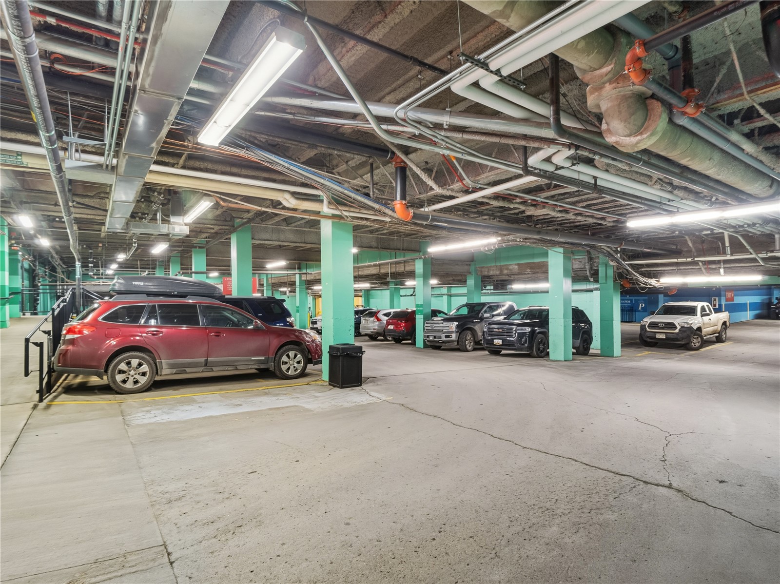 535 S Park AVENUE 214