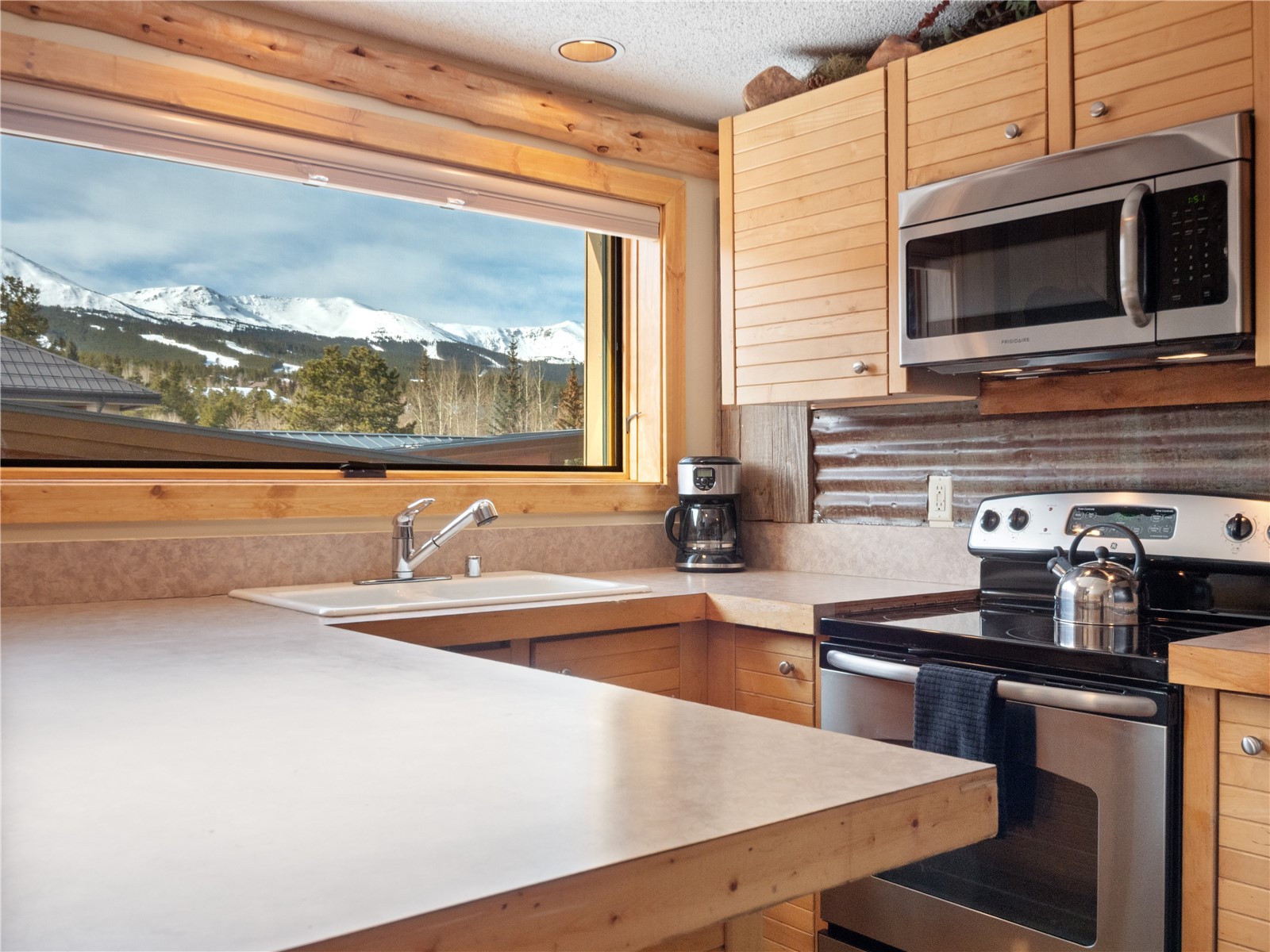 535 S Park AVENUE 214