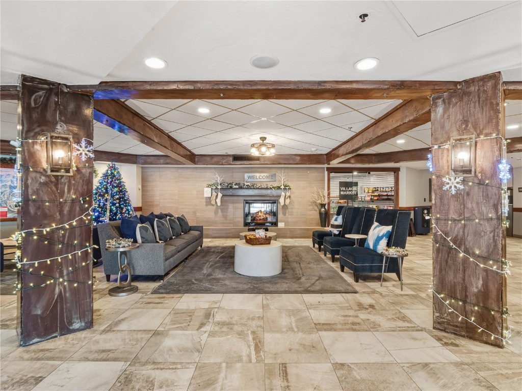 535 S Park AVENUE 214