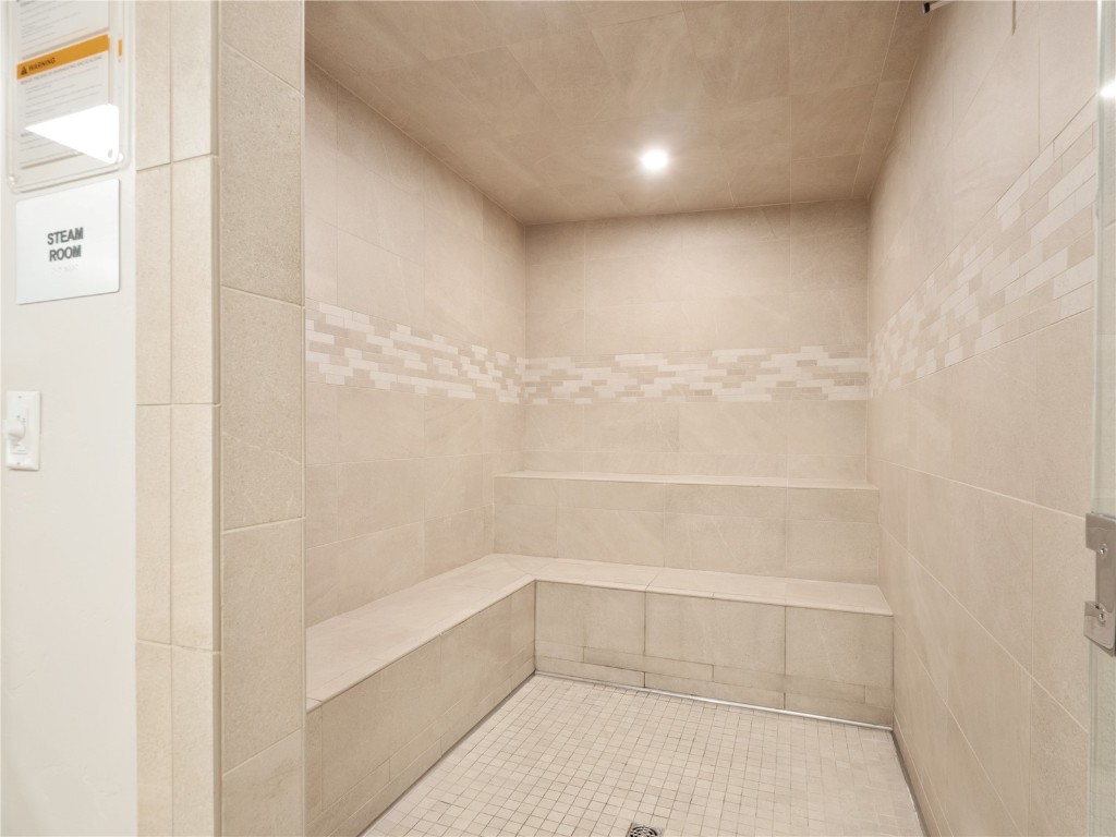 535 S Park AVENUE 214