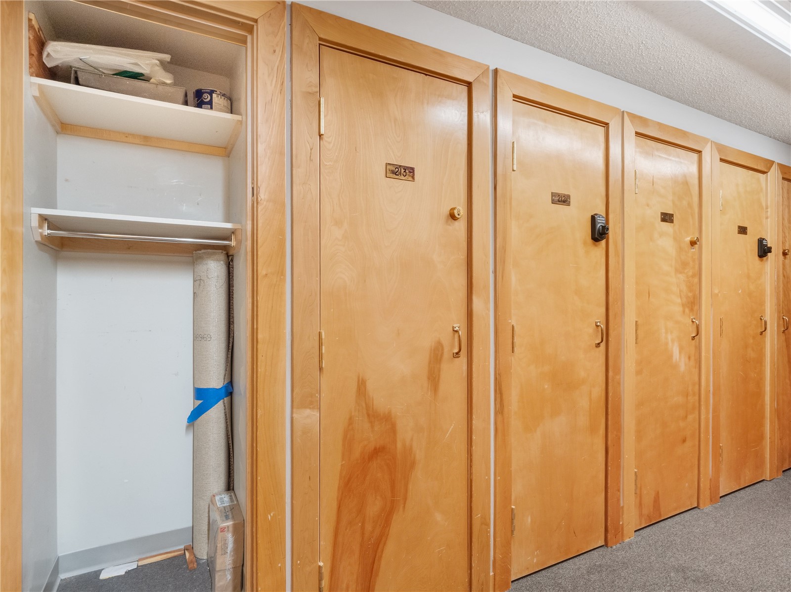 535 S Park AVENUE 214