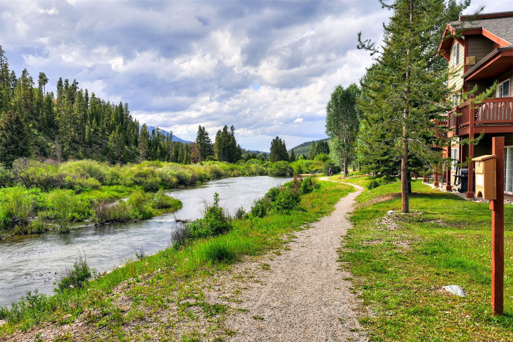 233 Pelican CIRCLE 1509