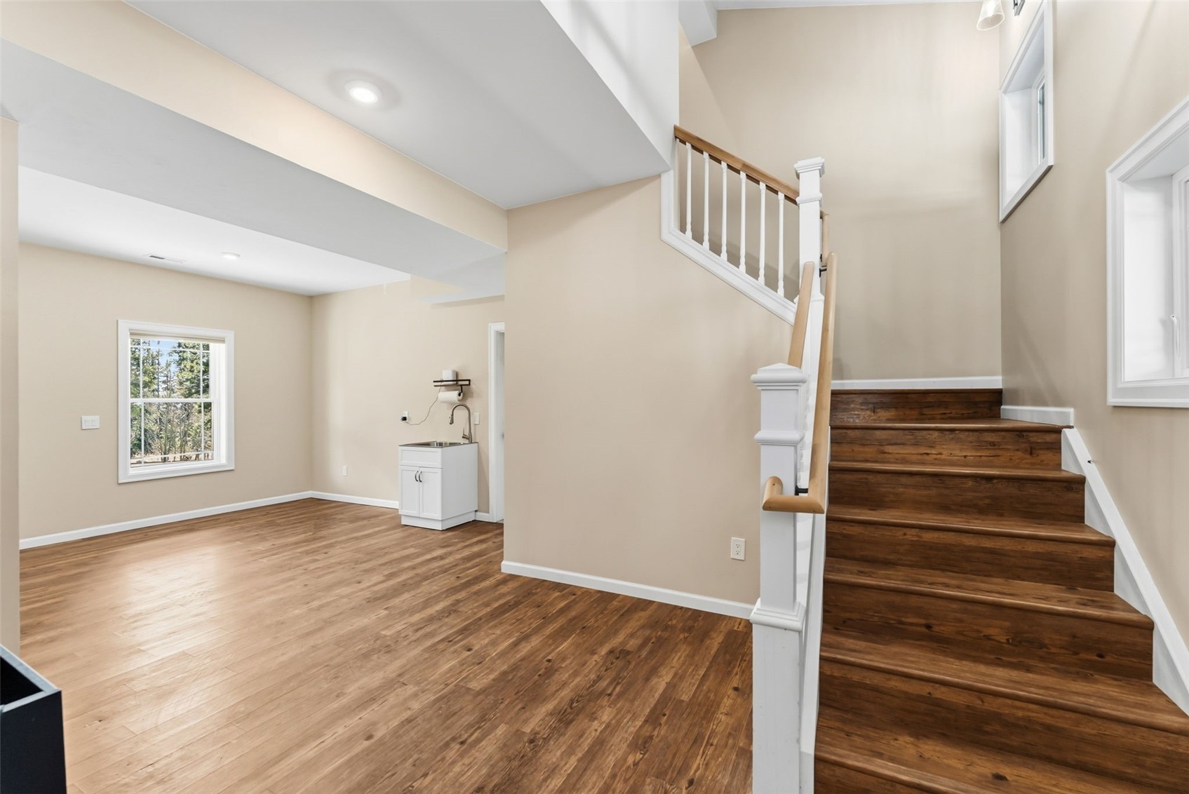 1227 Edgewood ROAD