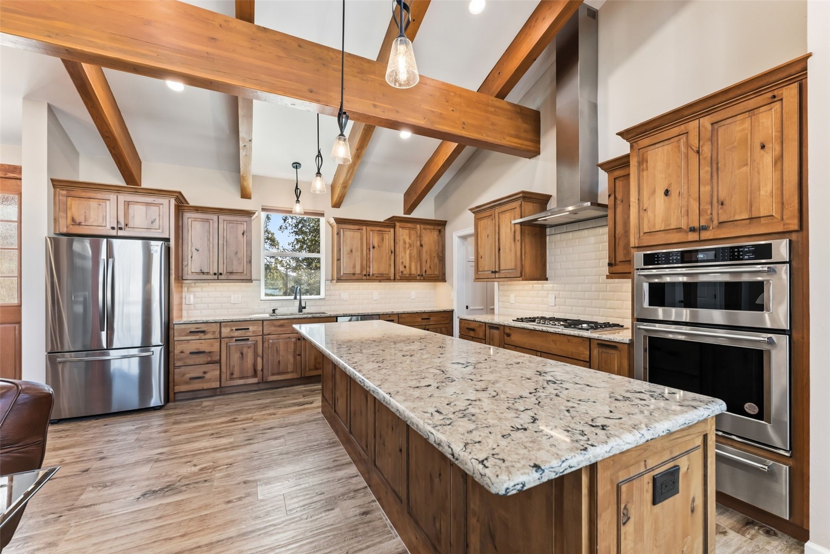 1227 Edgewood ROAD