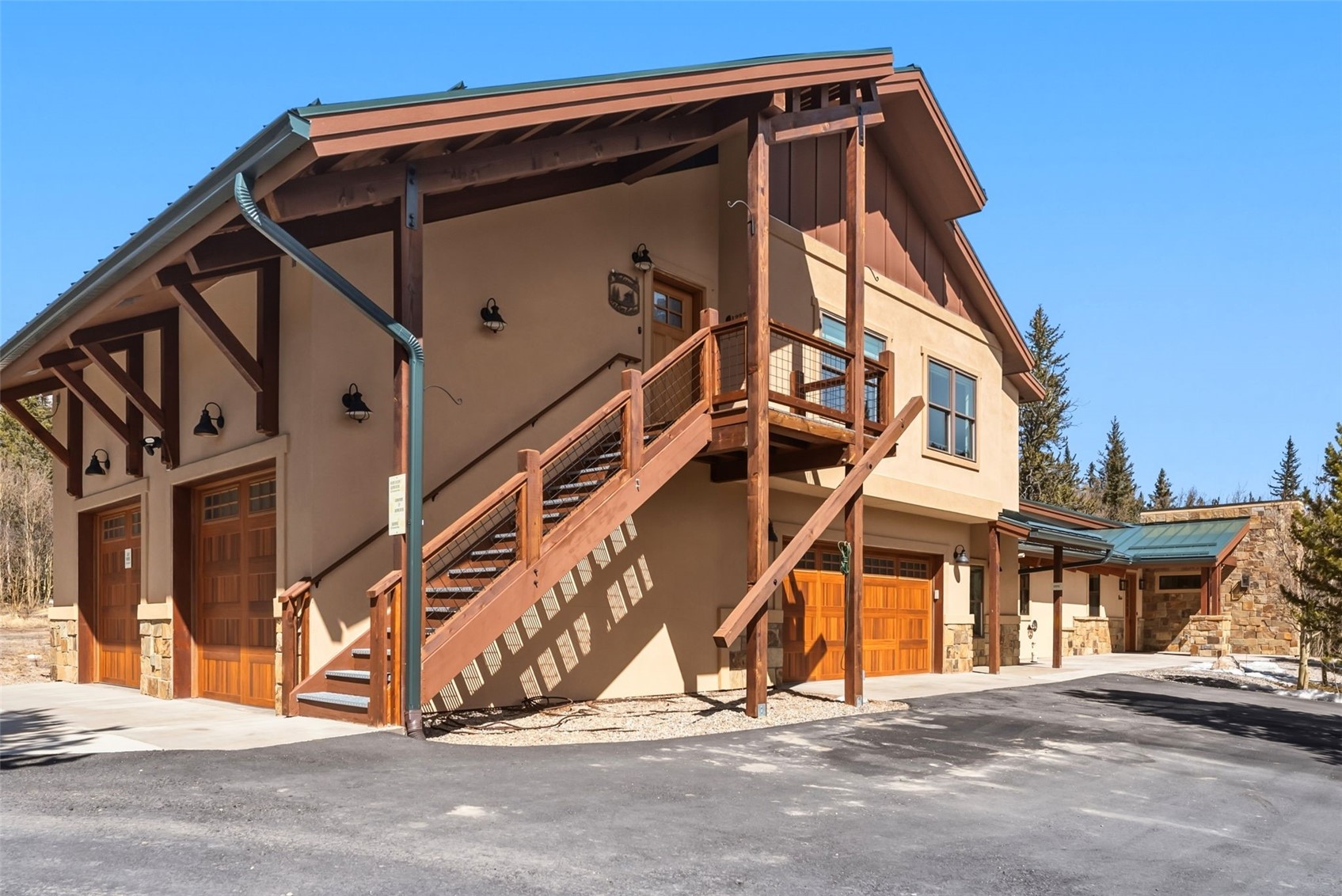 1227 Edgewood ROAD
