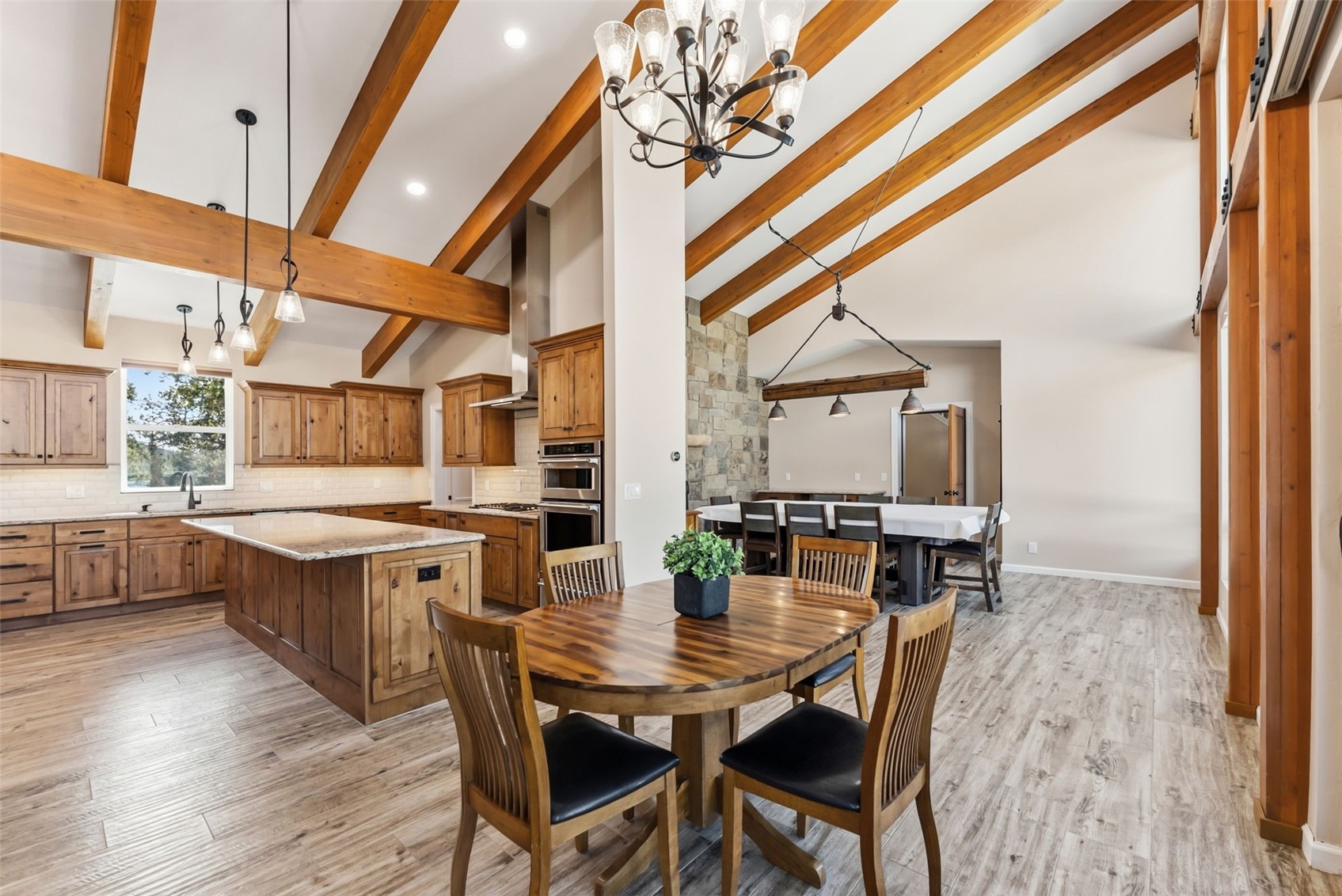 1227 Edgewood ROAD