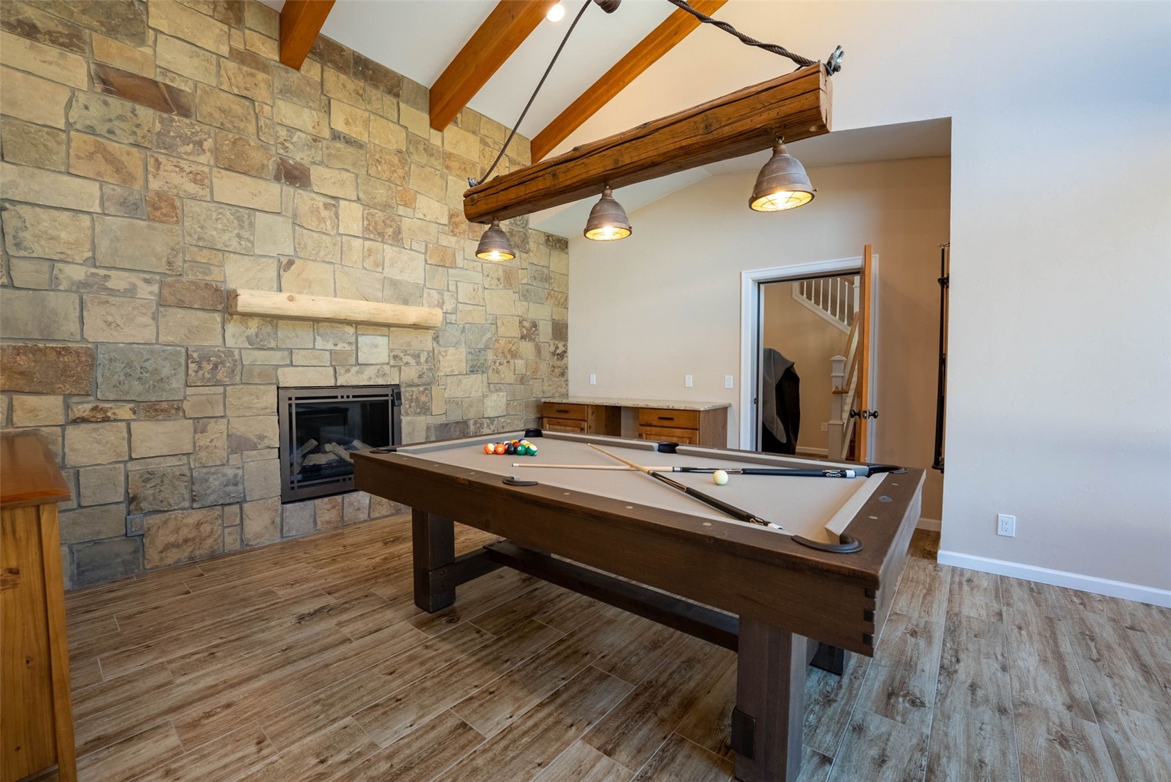 1227 Edgewood ROAD