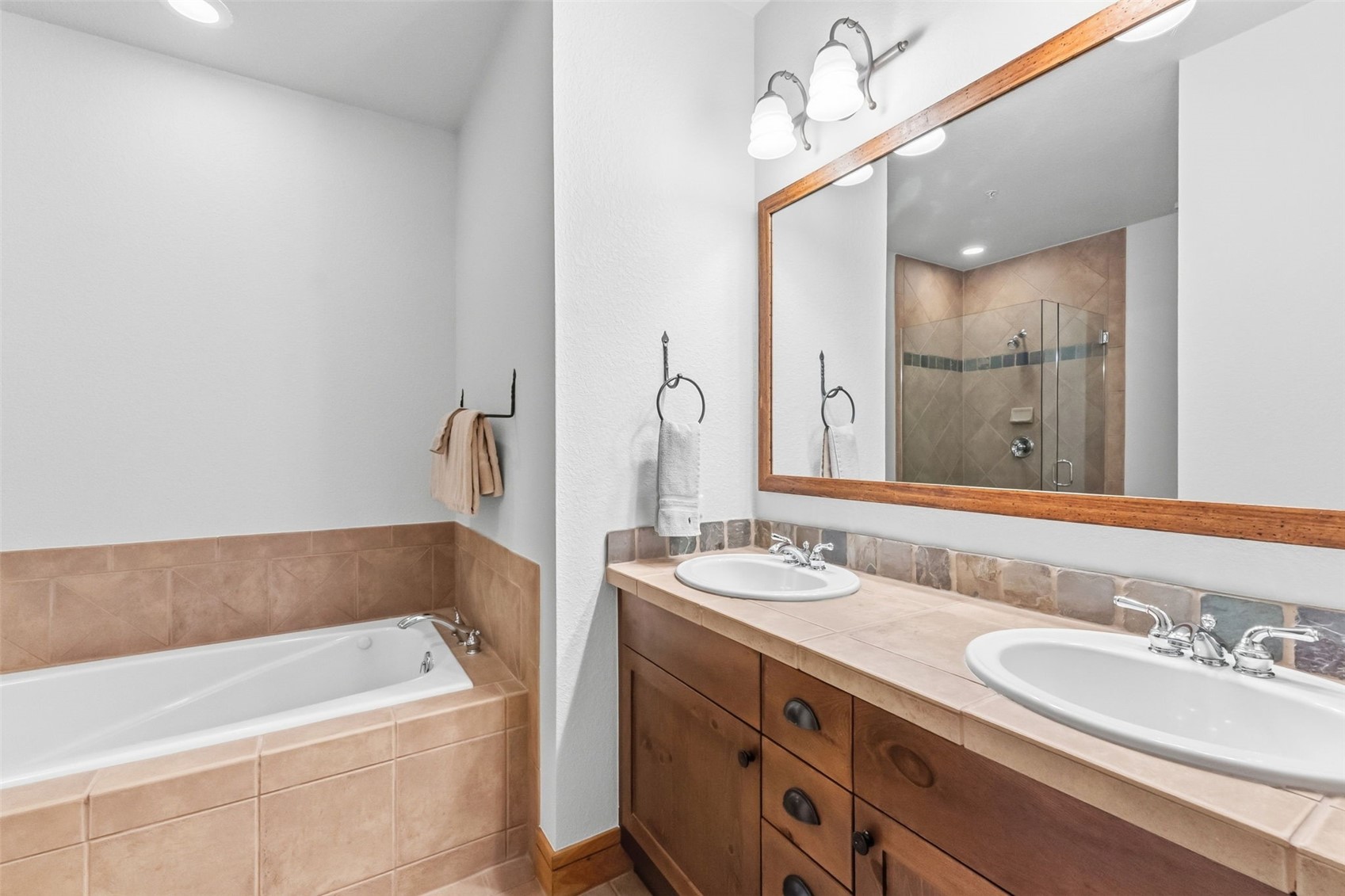 189 Tip Top TRAIL 6562