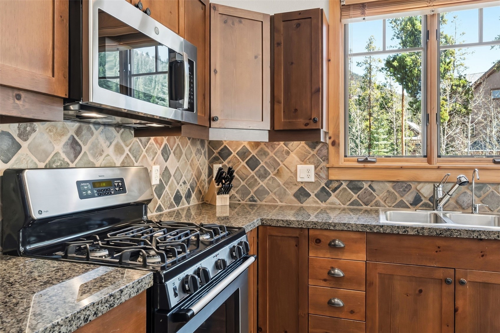 189 Tip Top TRAIL 6562