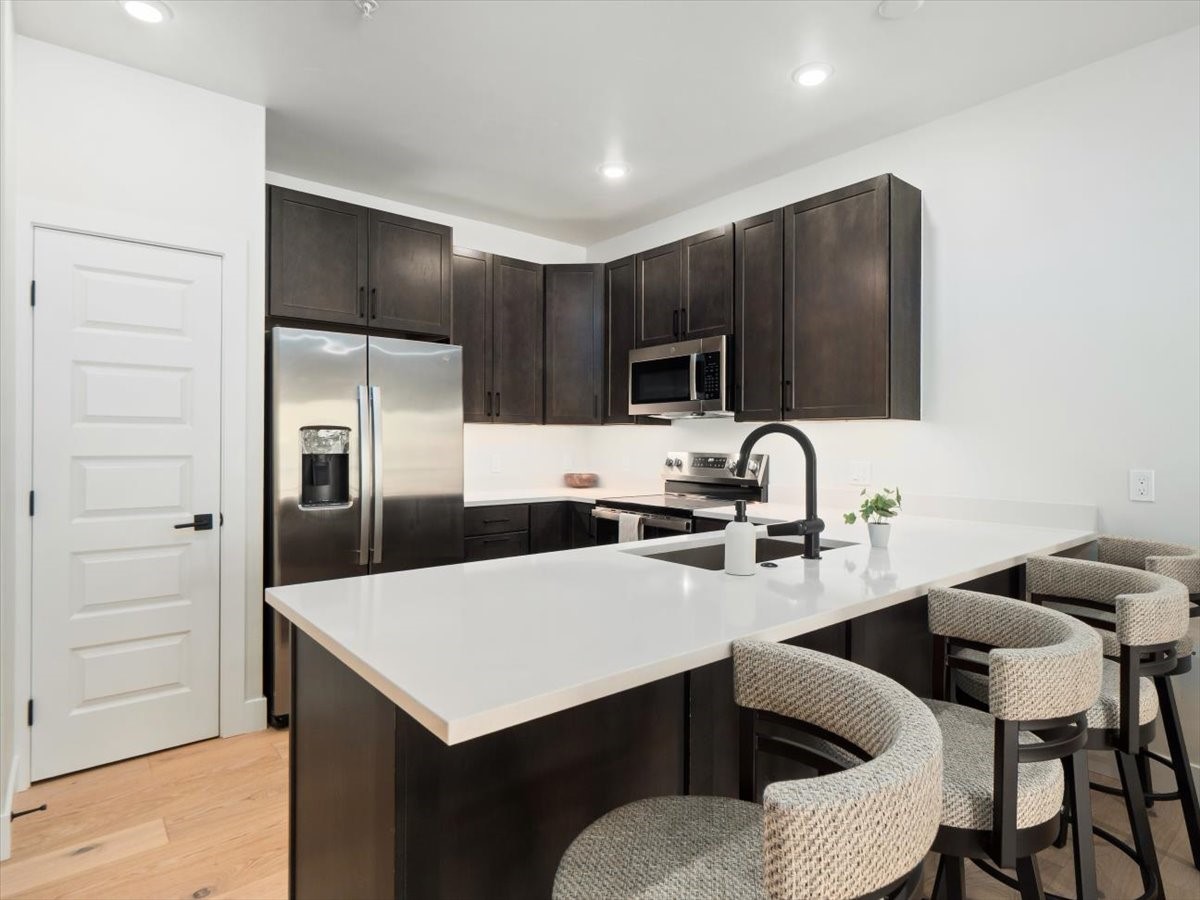 125 W Keystone ROAD 303