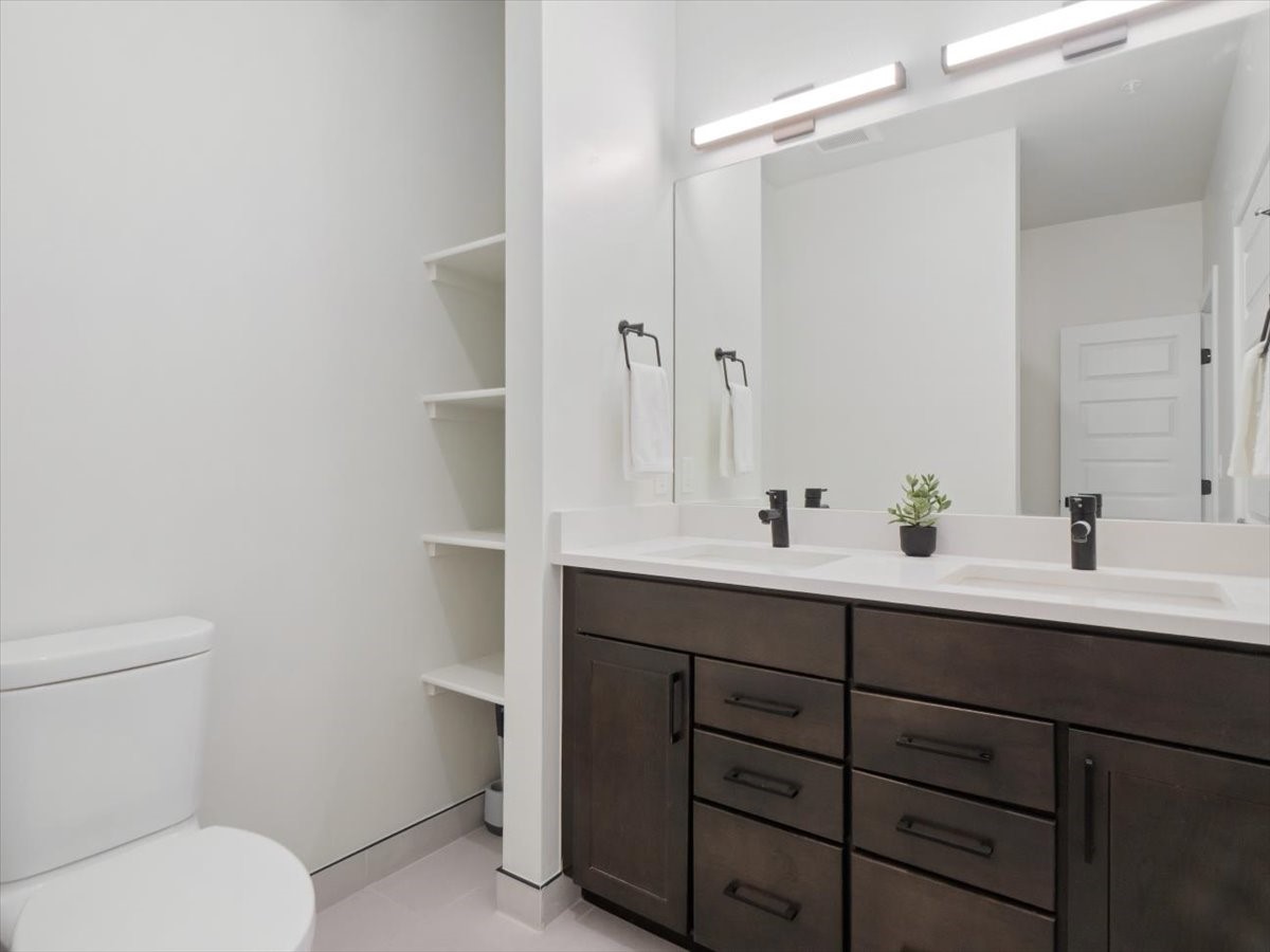 125 W Keystone ROAD 303