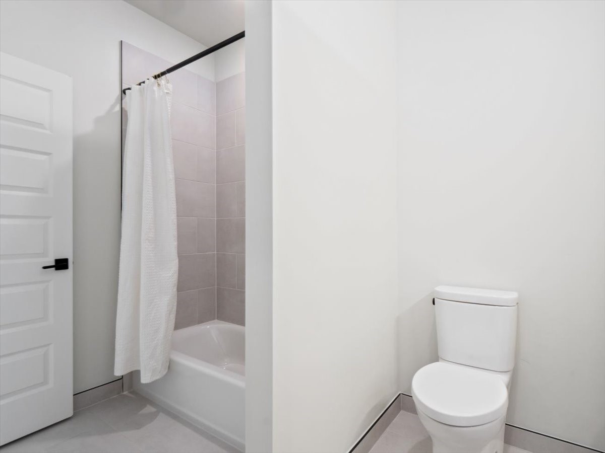 125 W Keystone ROAD 303