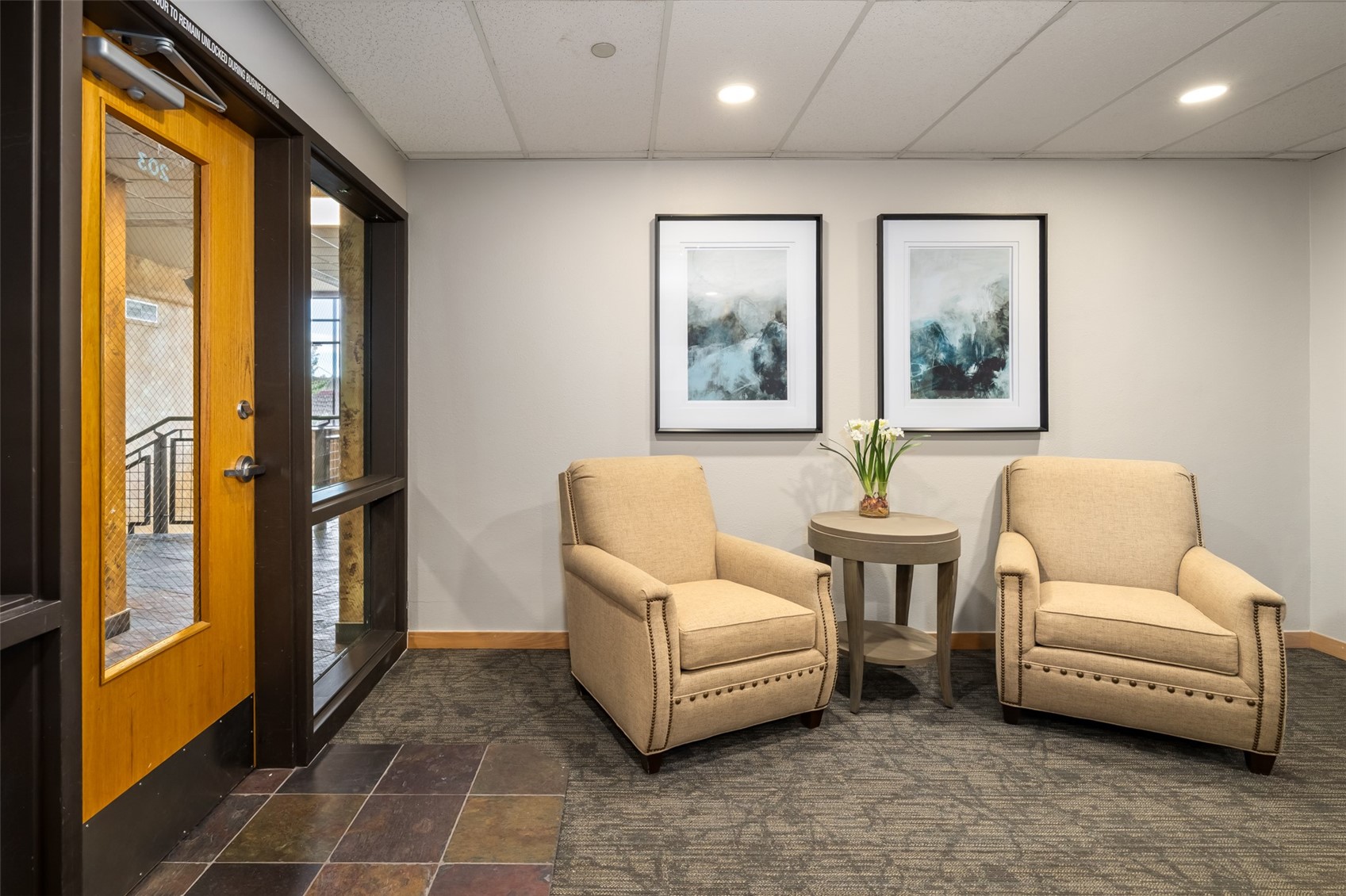 345 Lincoln AVENUE 203