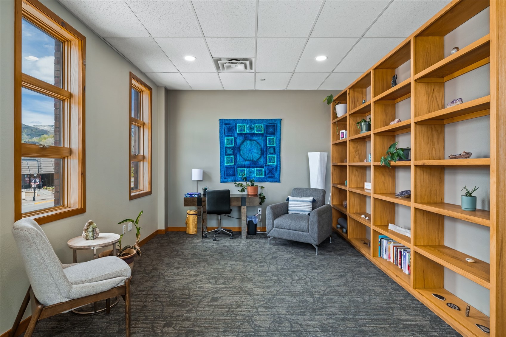 345 Lincoln AVENUE 203