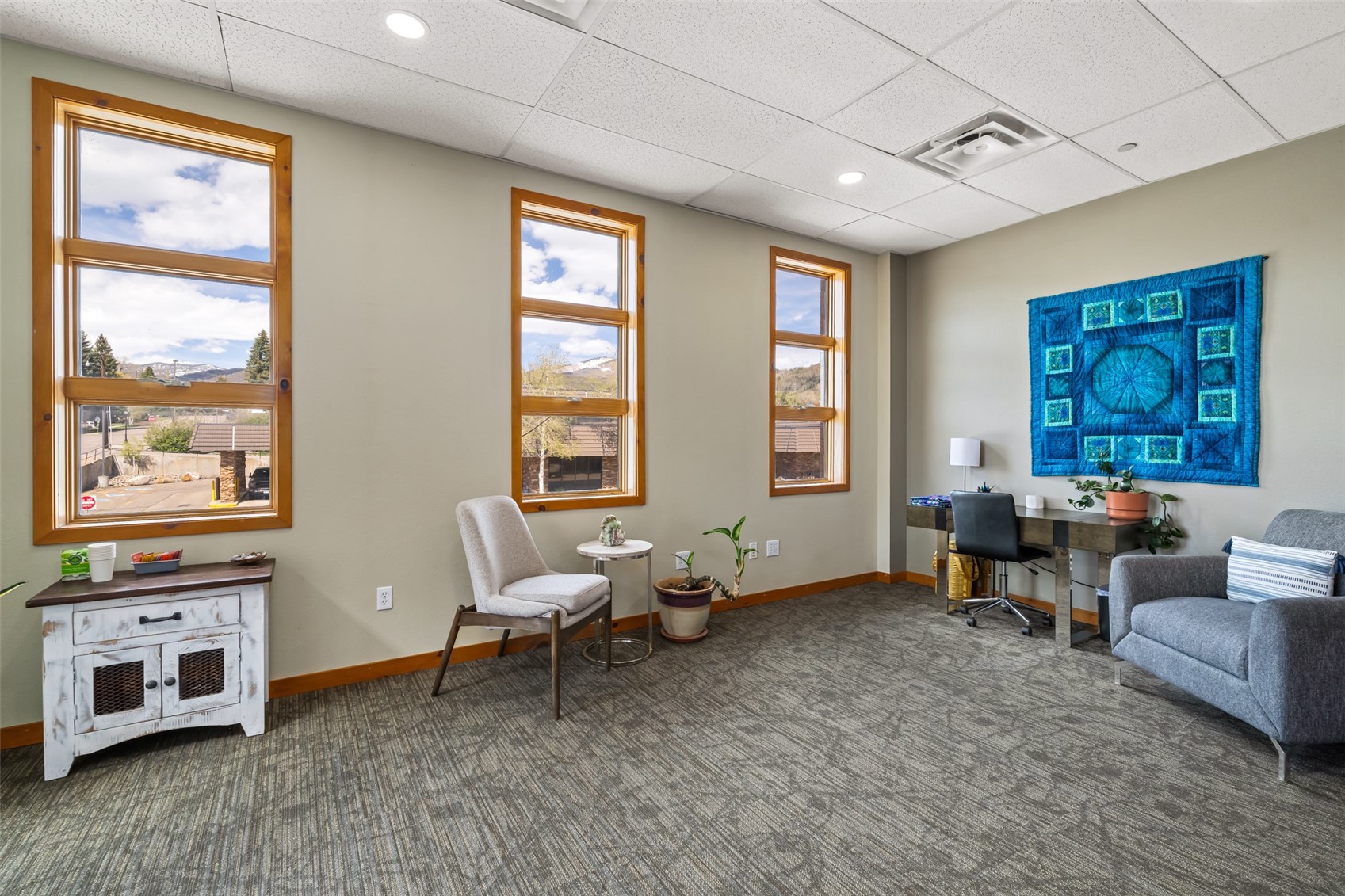 345 Lincoln AVENUE 203