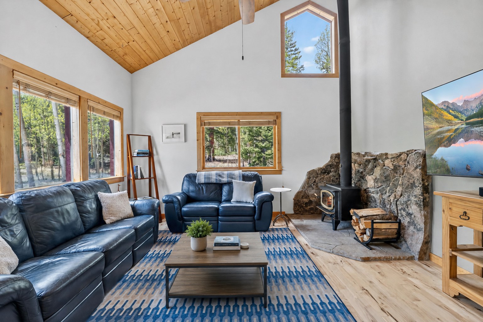 366 Quartzville ROAD