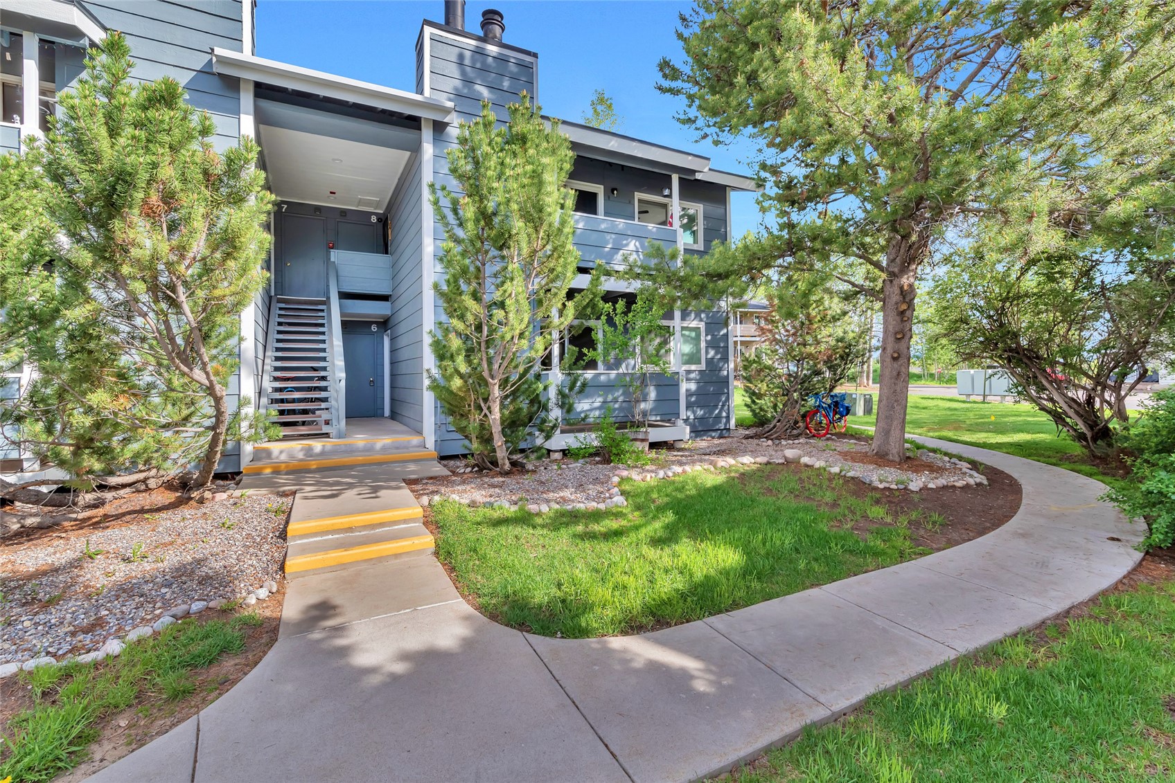 1300 Athens Plaza 8
