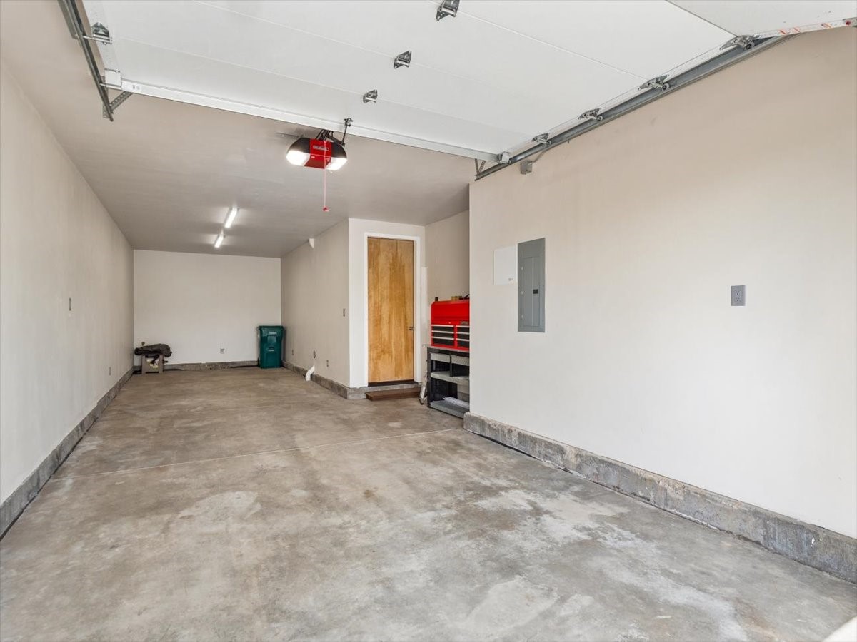25 Wildernest COURT