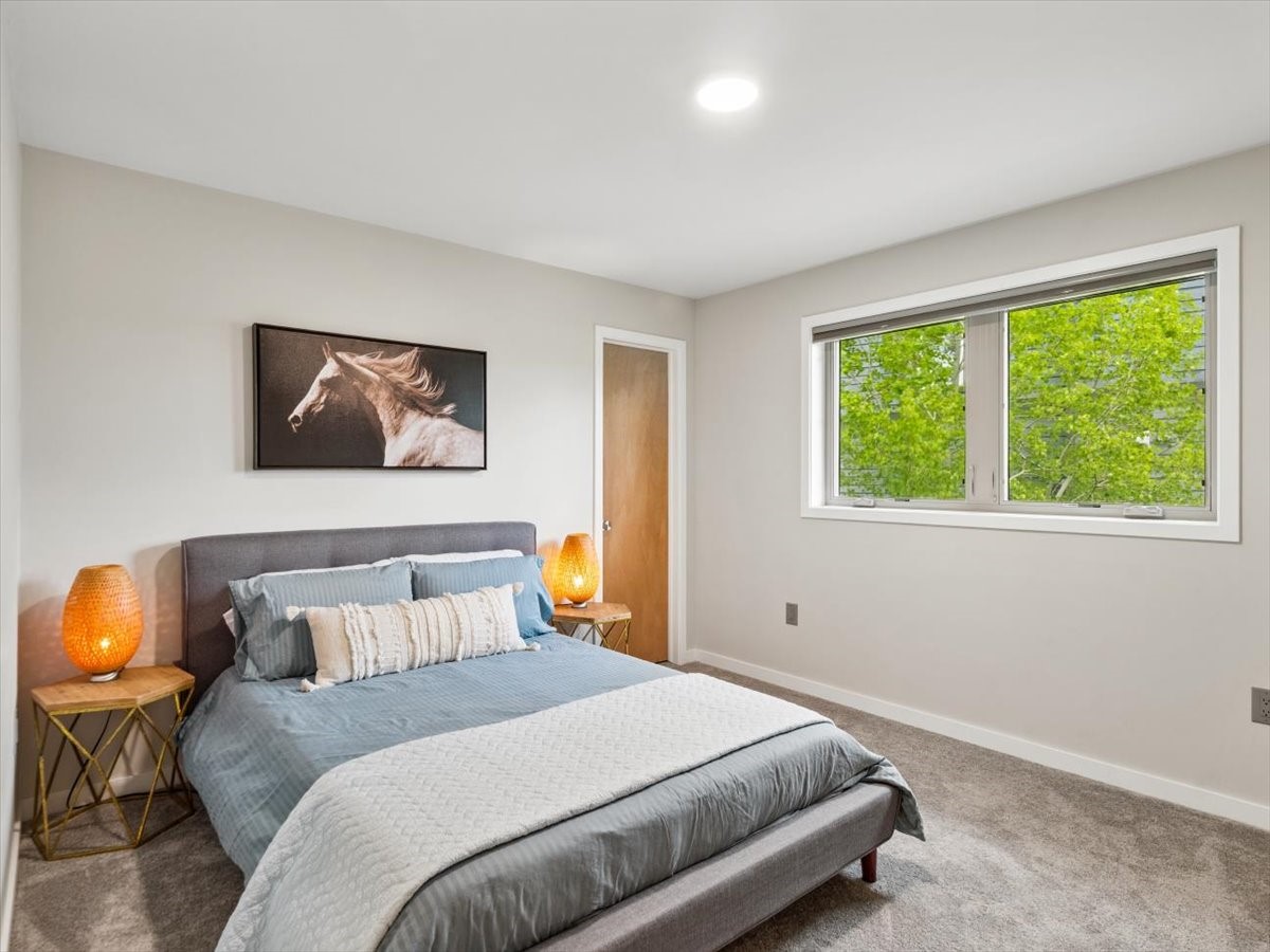 25 Wildernest COURT