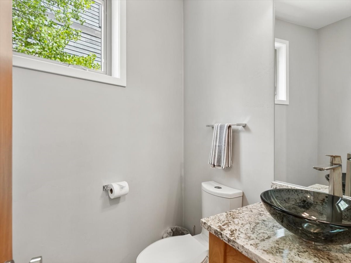 25 Wildernest COURT