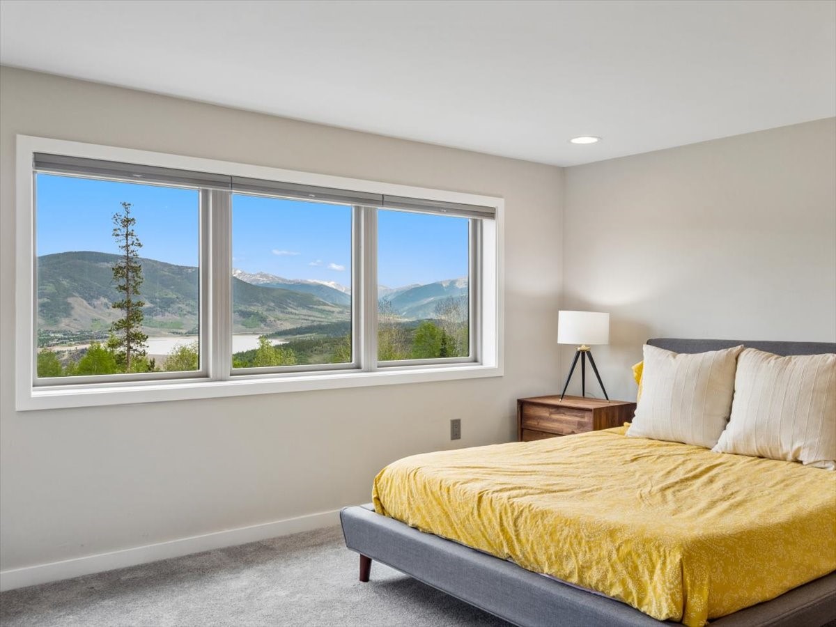 25 Wildernest COURT