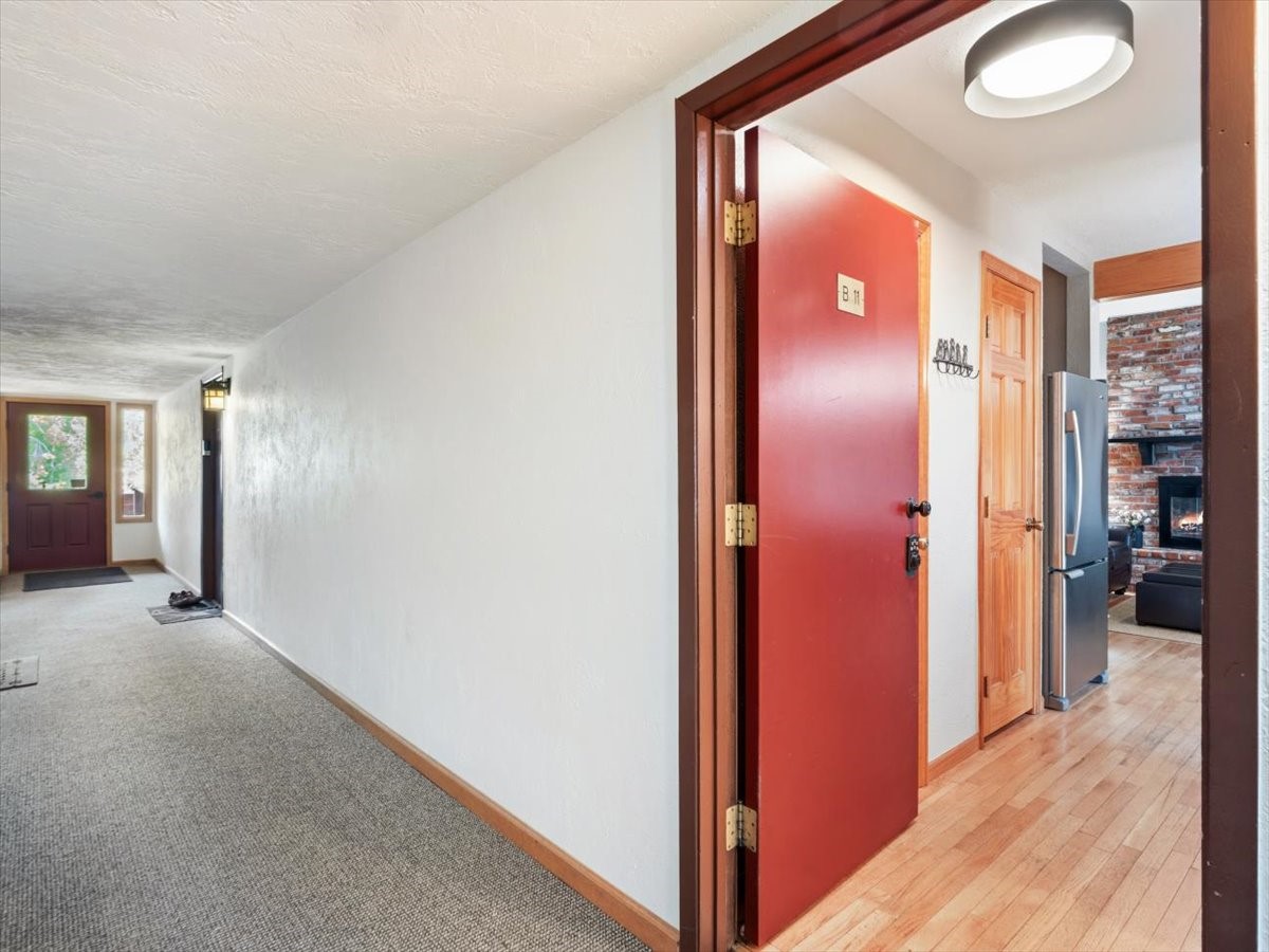 800 Columbine ROAD 11