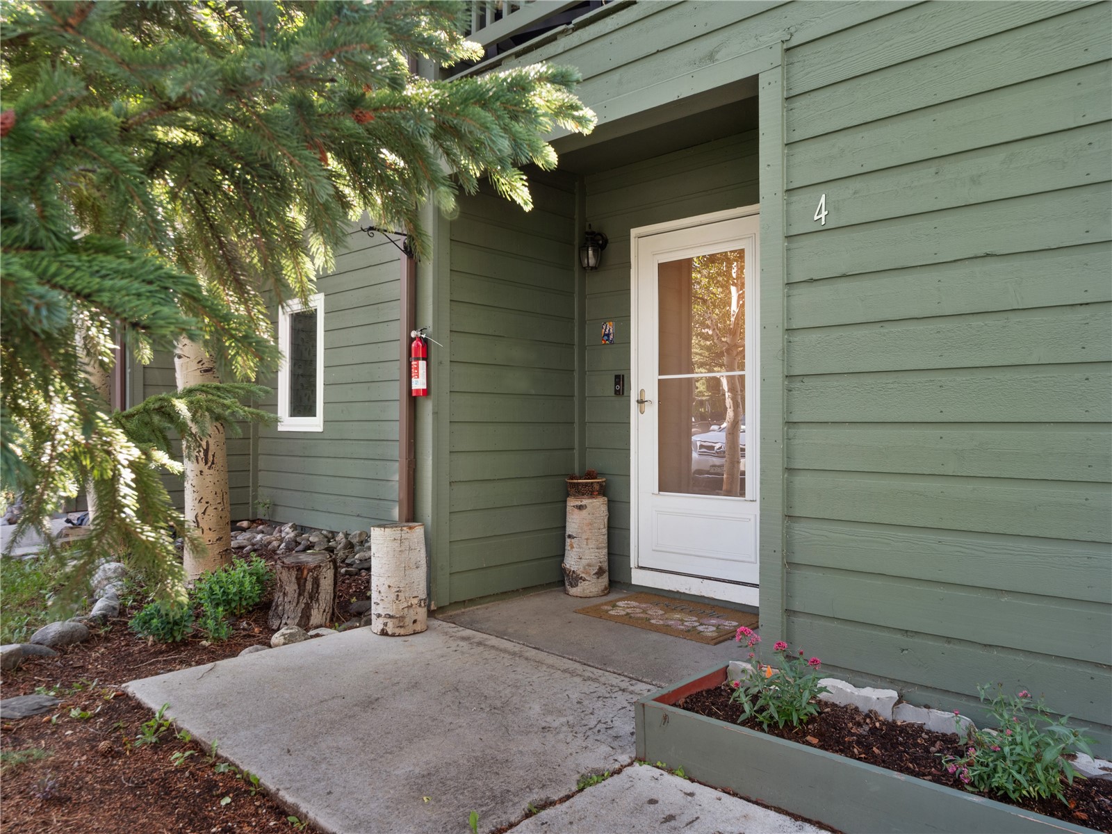 258 Cove BOULEVARD 4