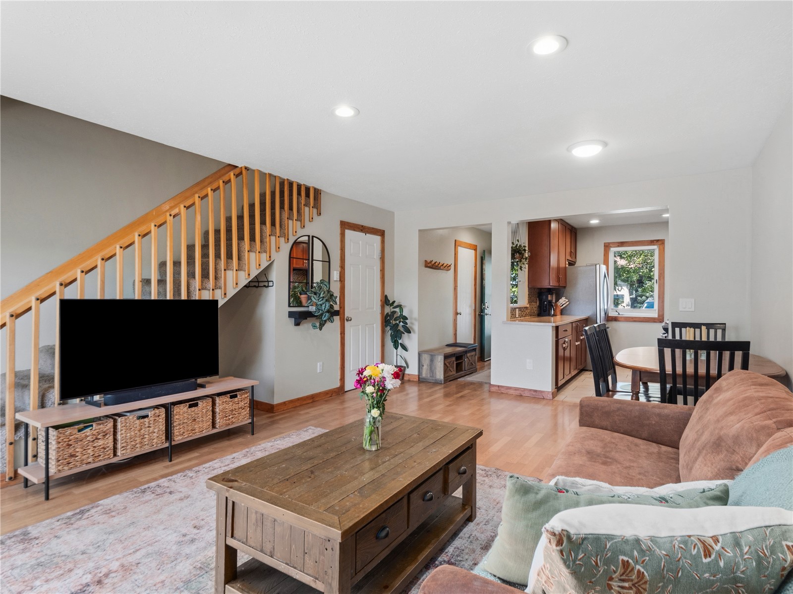 258 Cove BOULEVARD 4