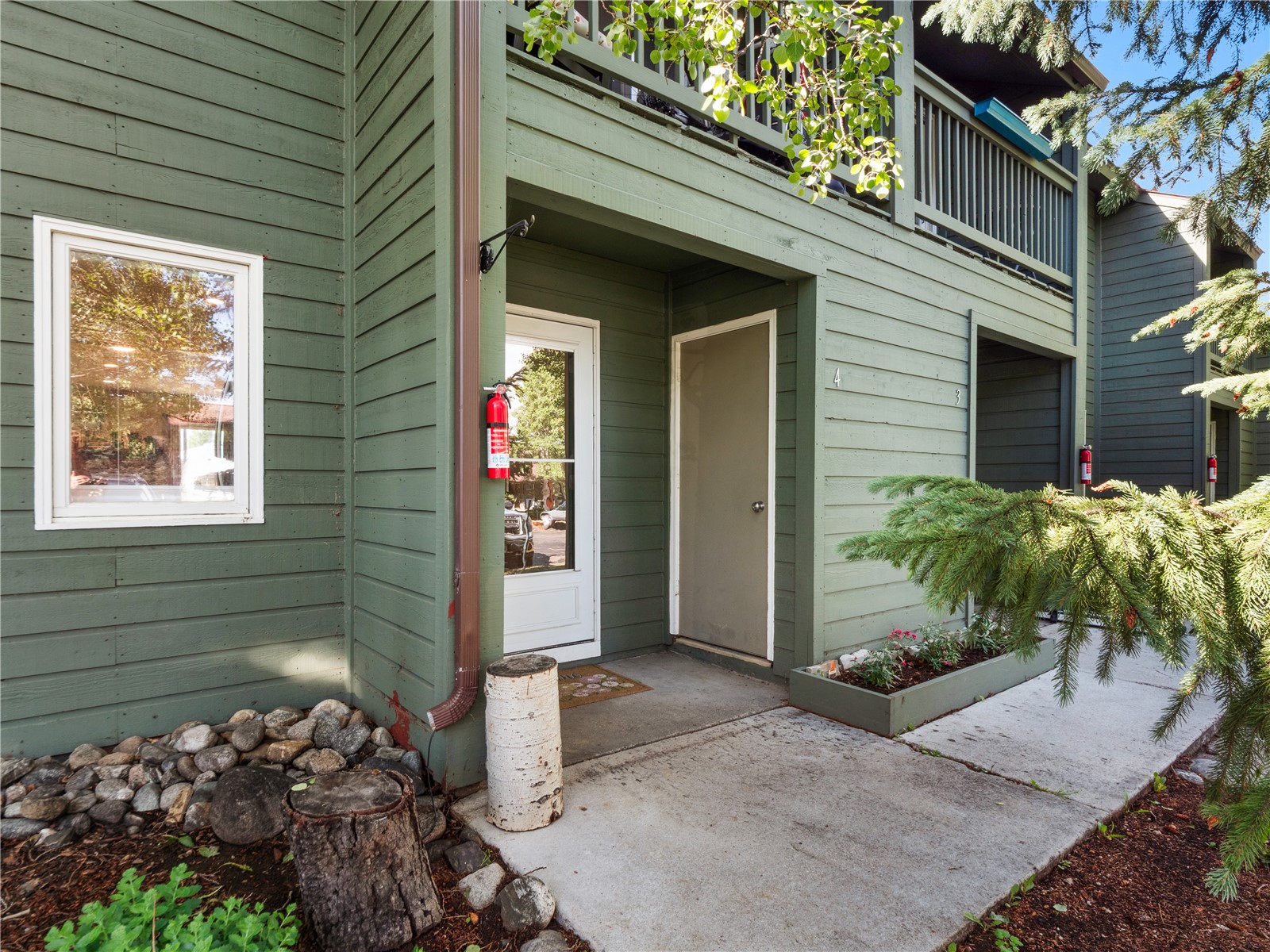 258 Cove BOULEVARD 4