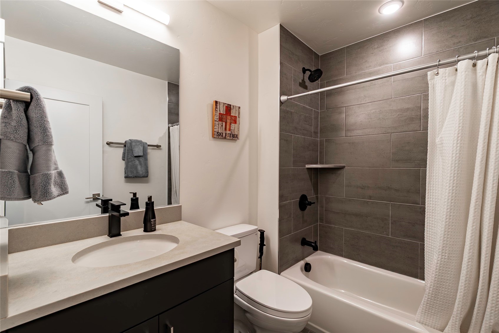 740 Blue River PARKWAY C26