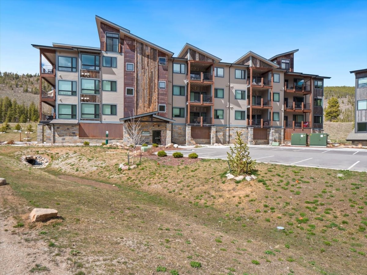 125 W Keystone ROAD 303