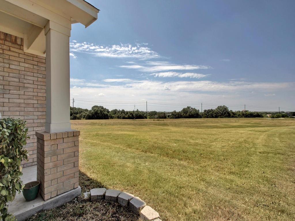 15104 Fernhill DR
