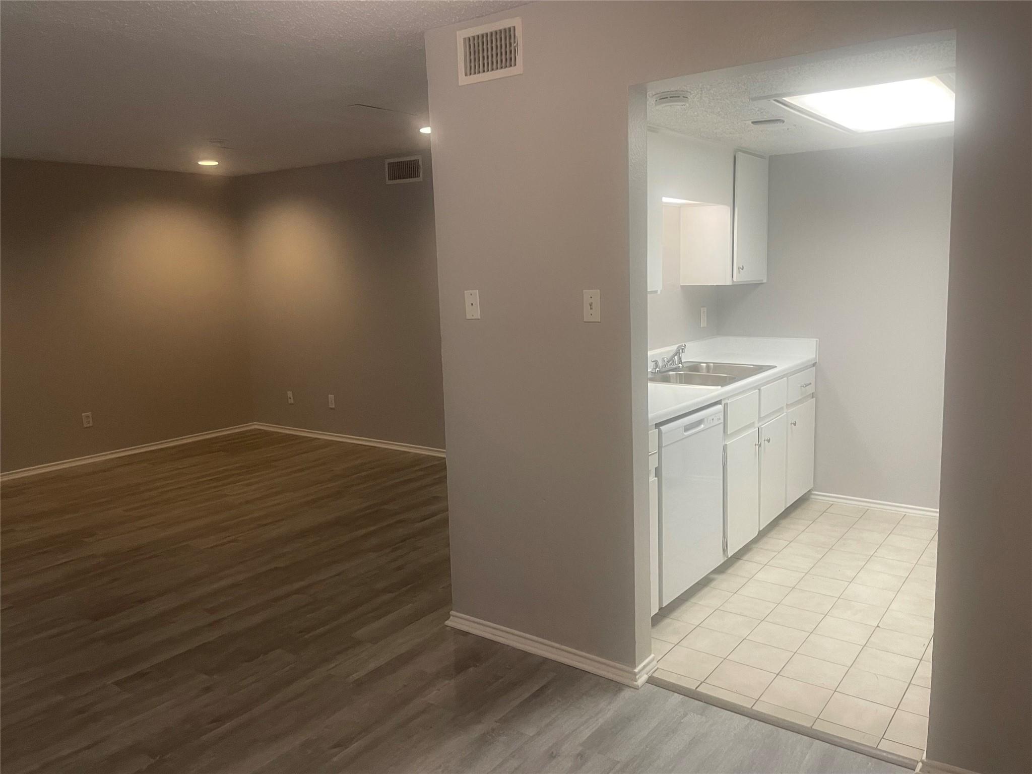 2401 NW Leon ST # 110