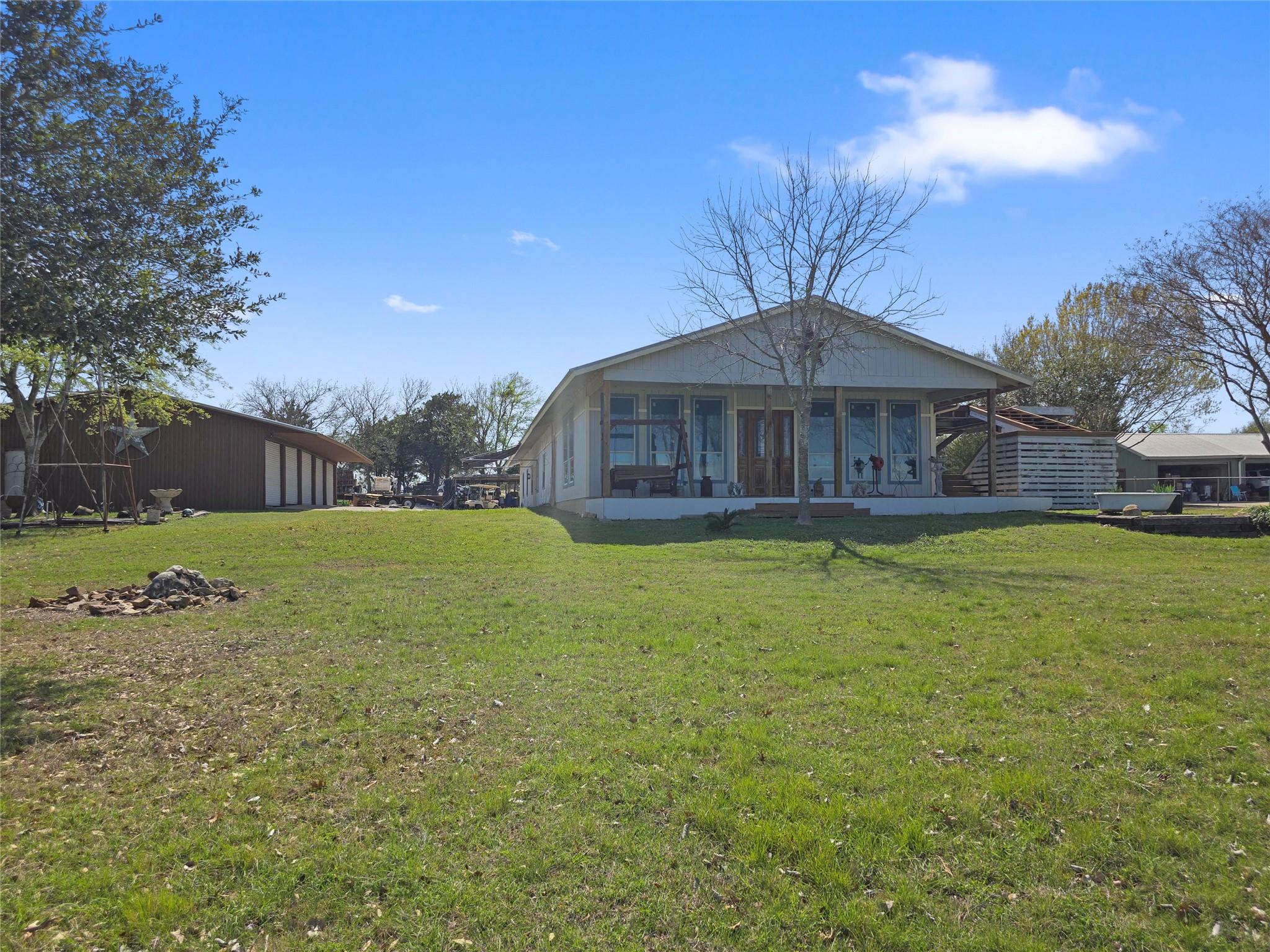 8819 Saddle CIR