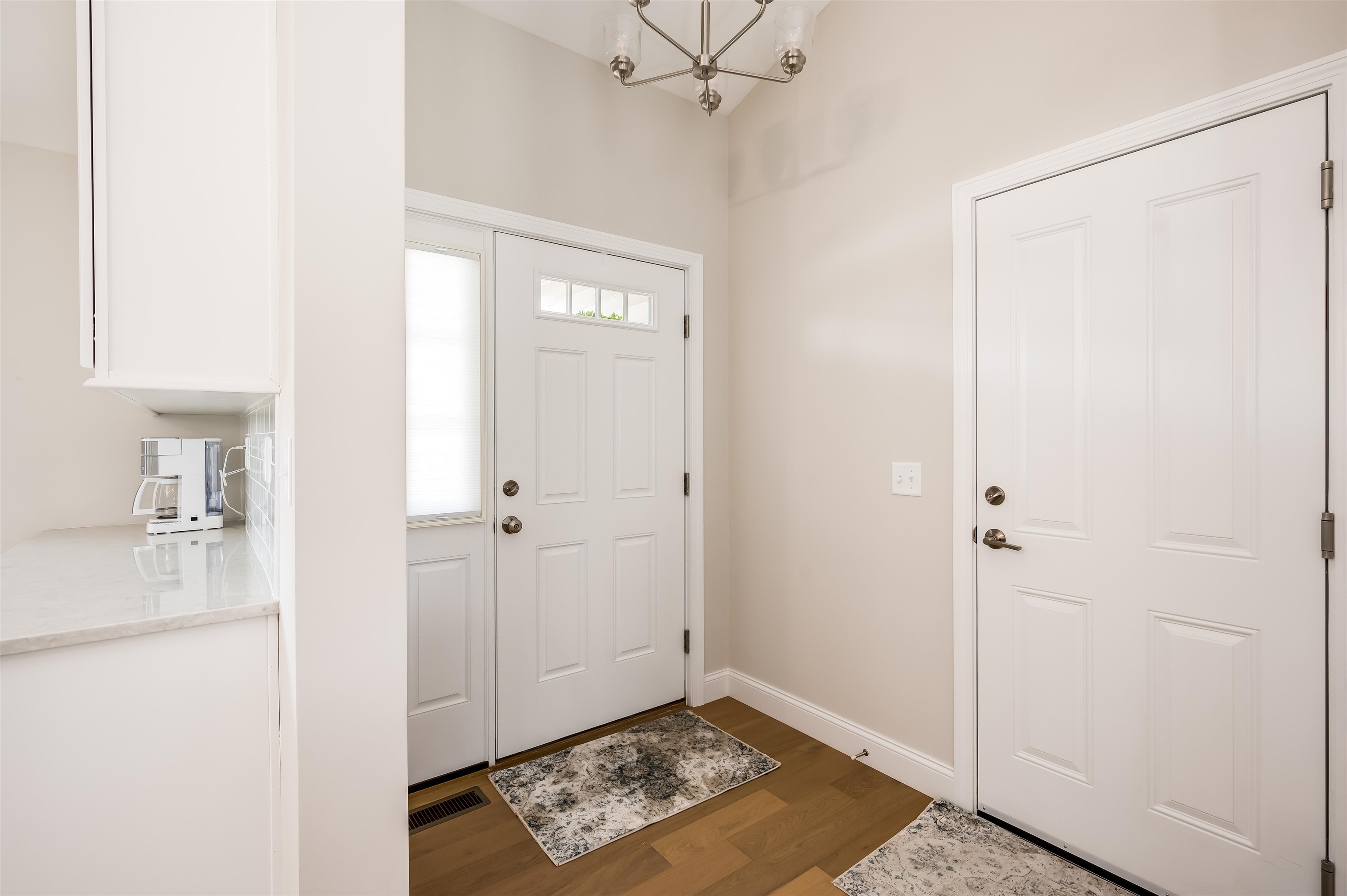 6A Cardinal Lane Unit: Unit 6A