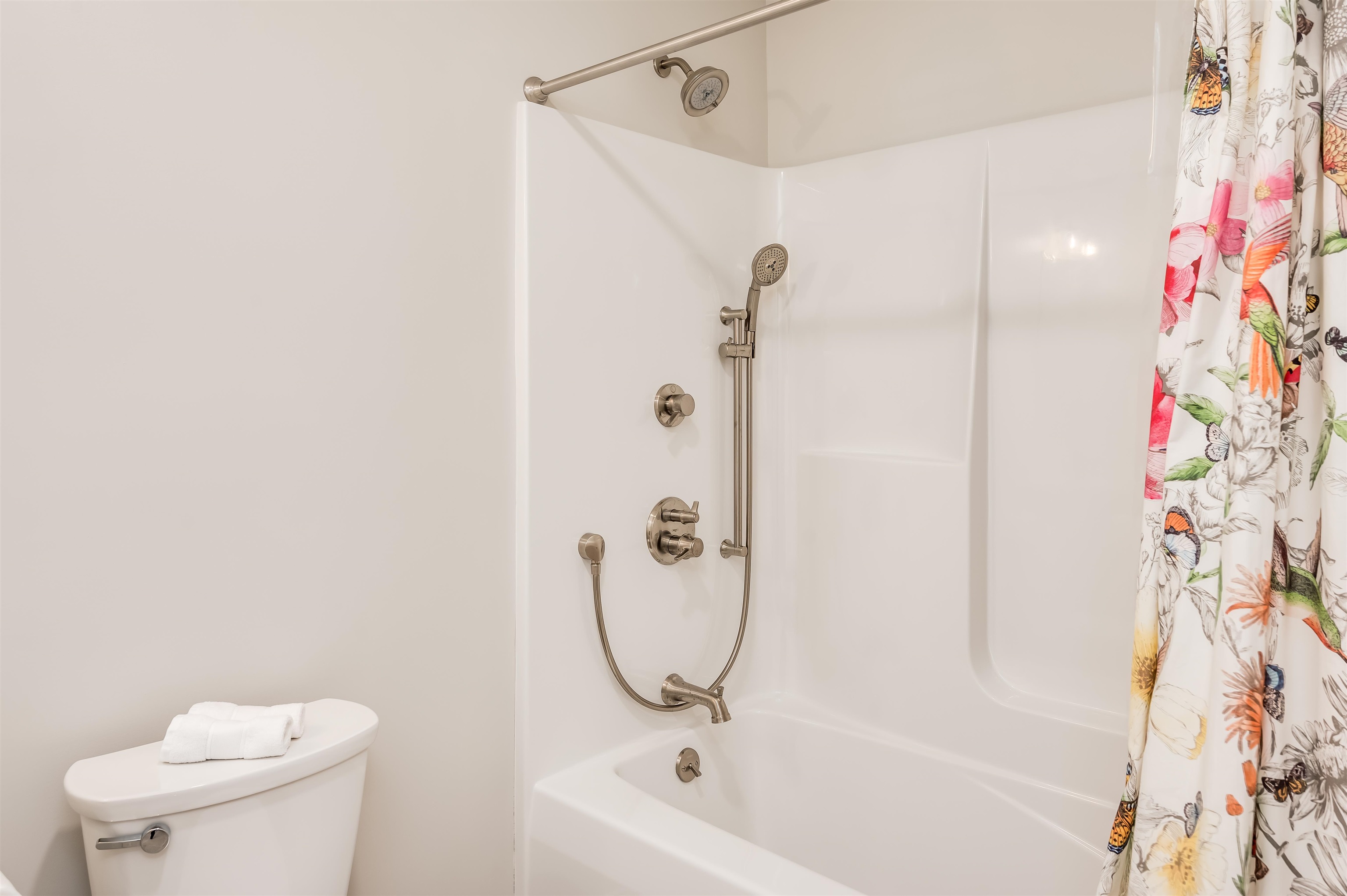 6A Cardinal Lane Unit: Unit 6A