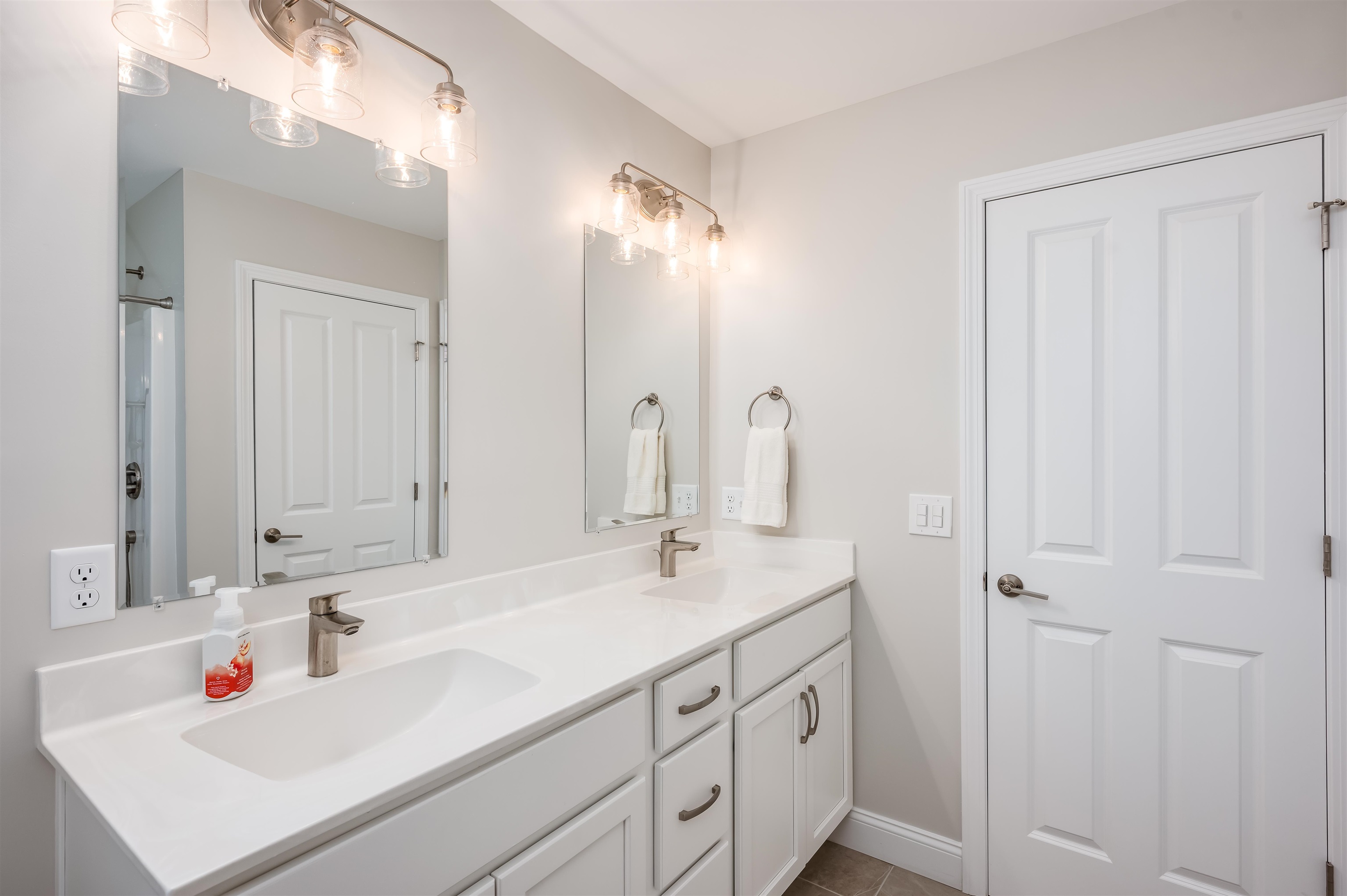 6A Cardinal Lane Unit: Unit 6A