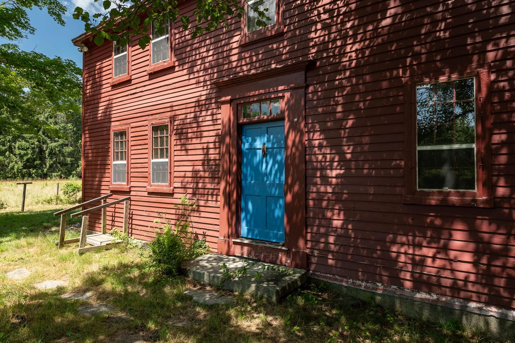 247 Packers Falls Road
