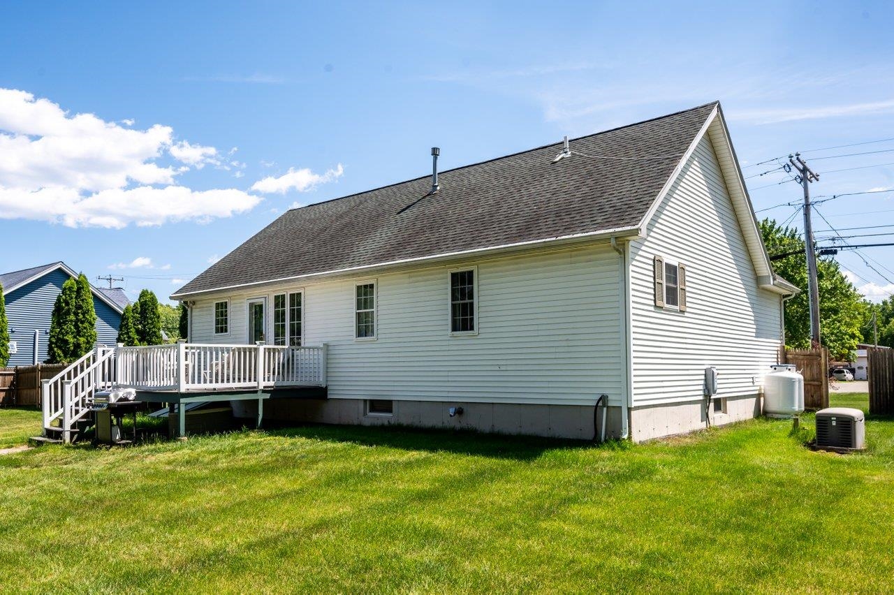 109 Railroad Avenue