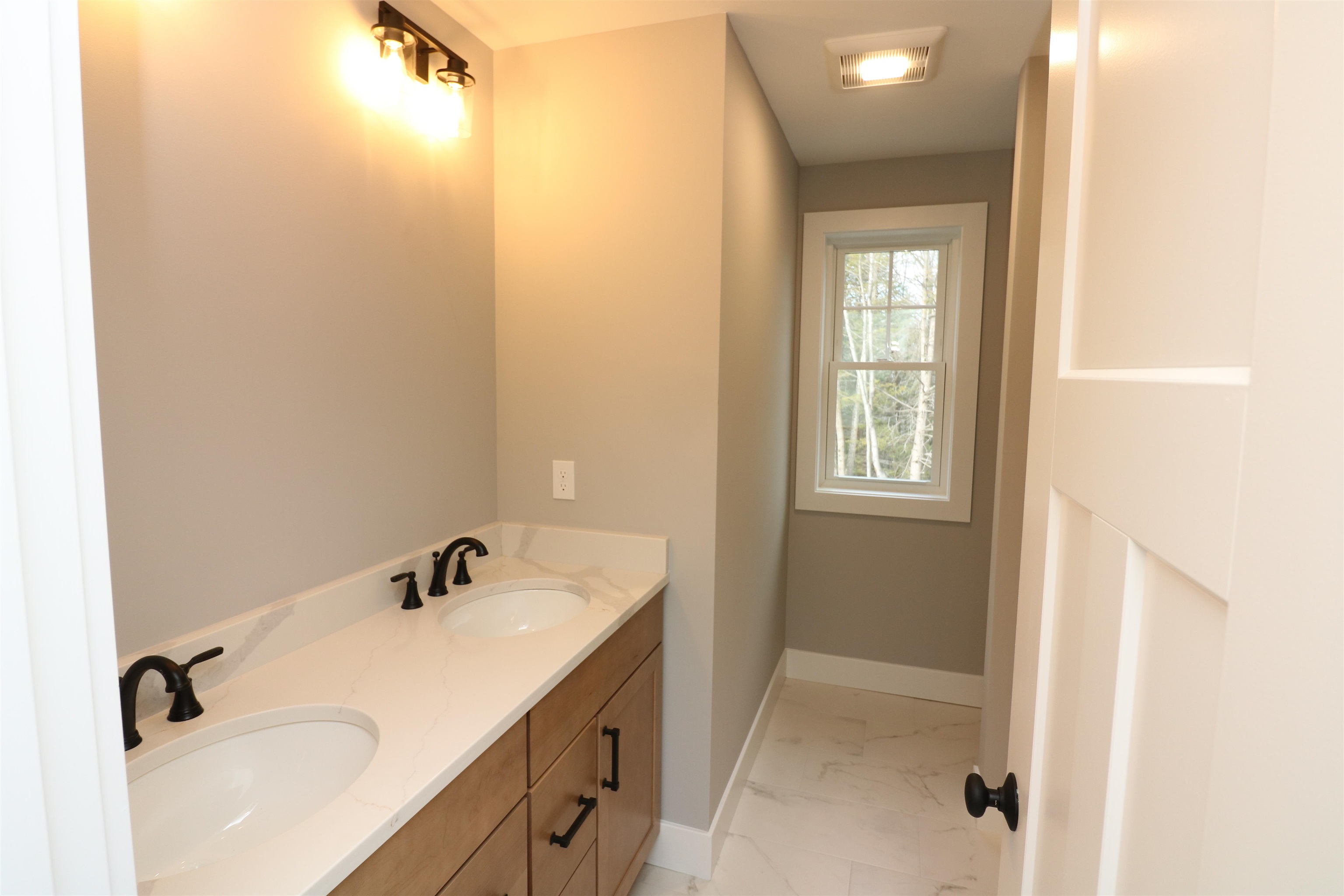 1 Stone Creek Drive Unit: M