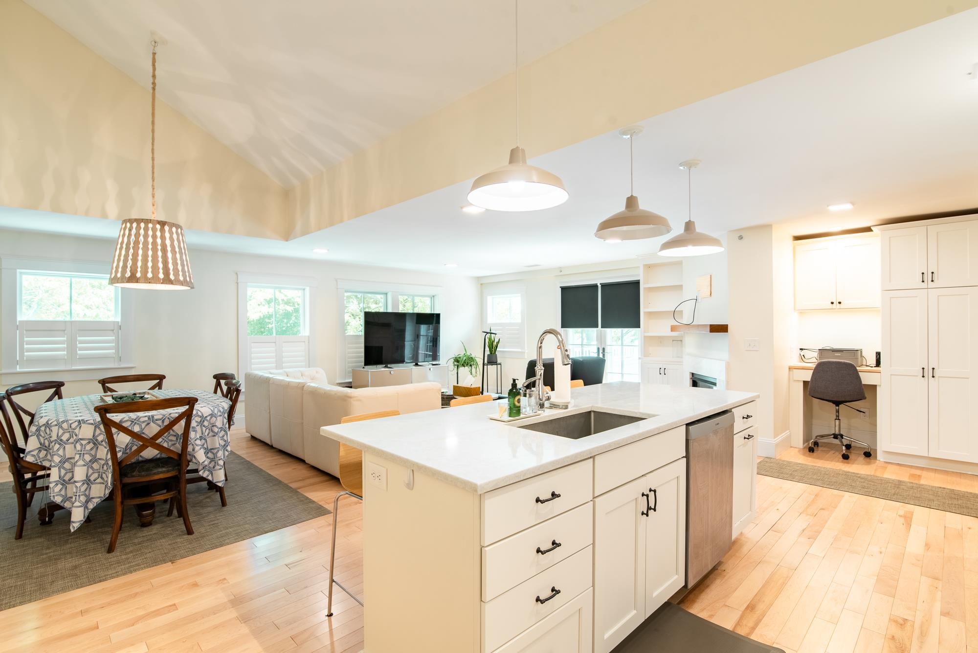 1 Franklin Street Unit: 2B