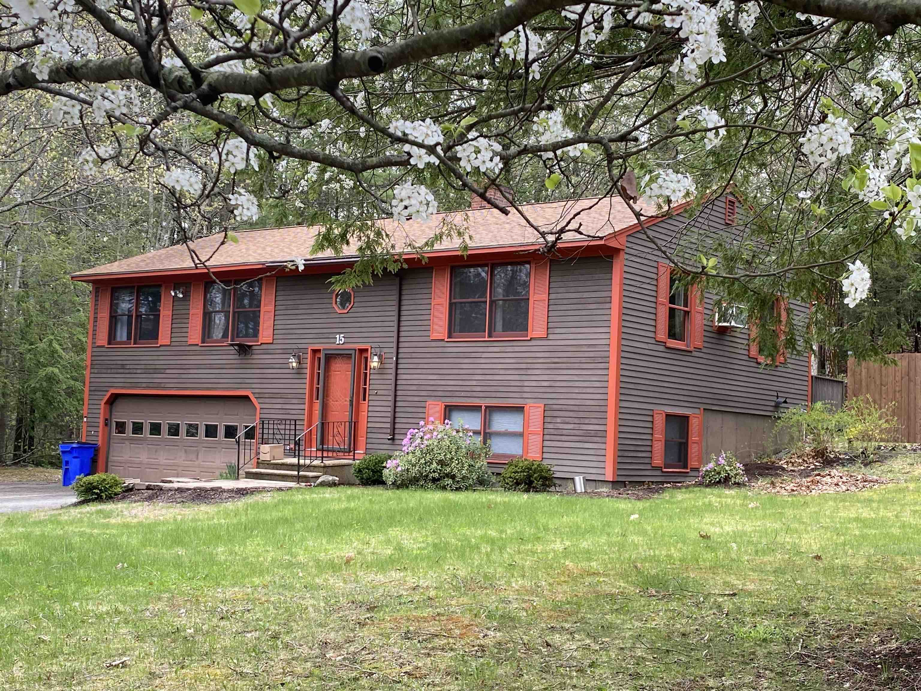15 Bennett Way